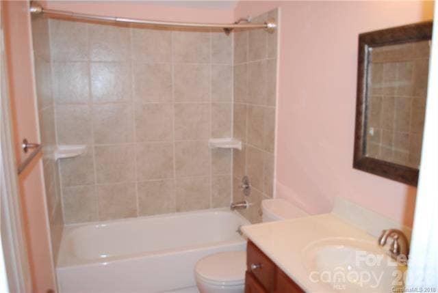 3229 Silver Pond Court, Charlotte, NC 28210 3229 Silver Pond Court, Charlotte, NC 28210