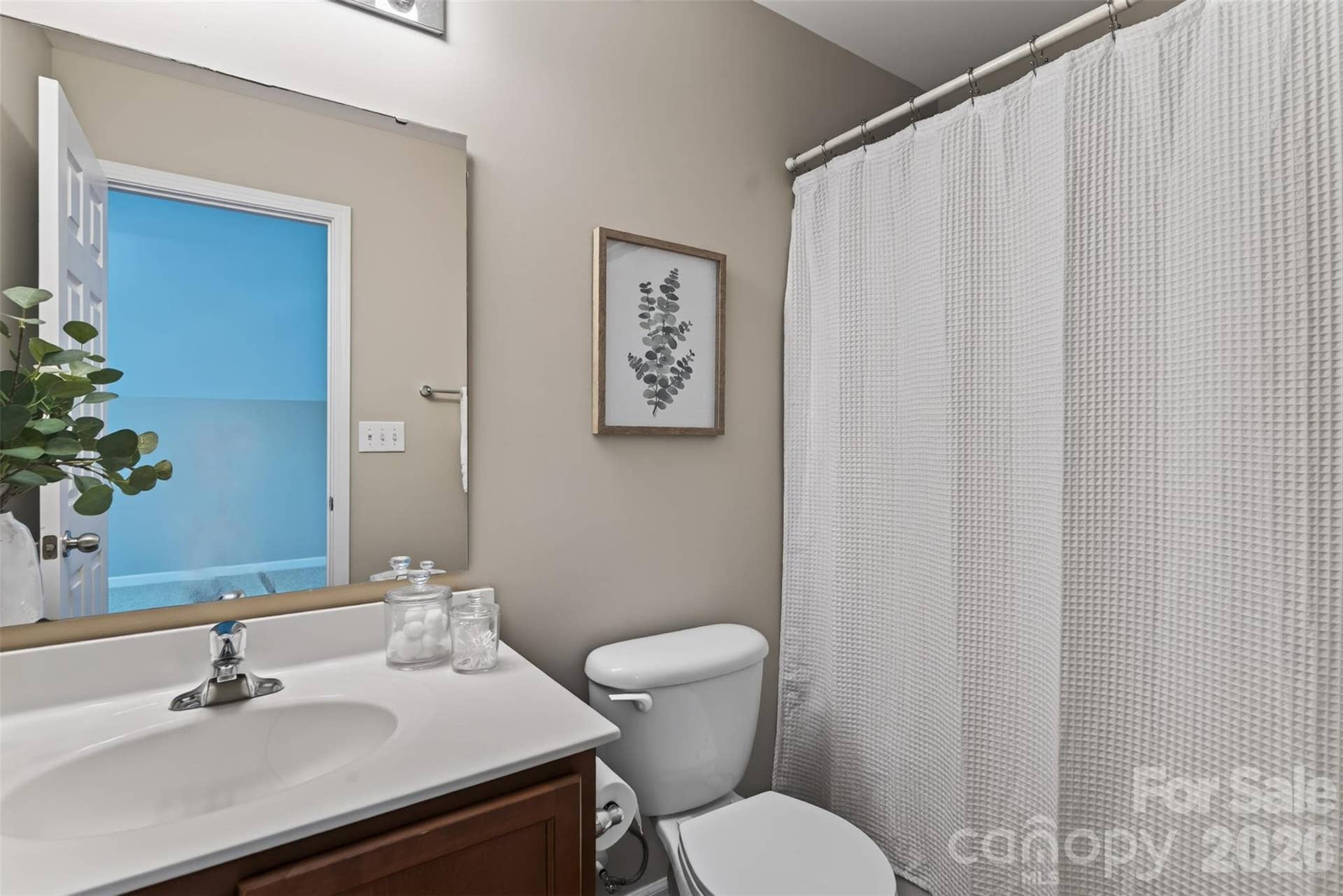 Third floor full bath
