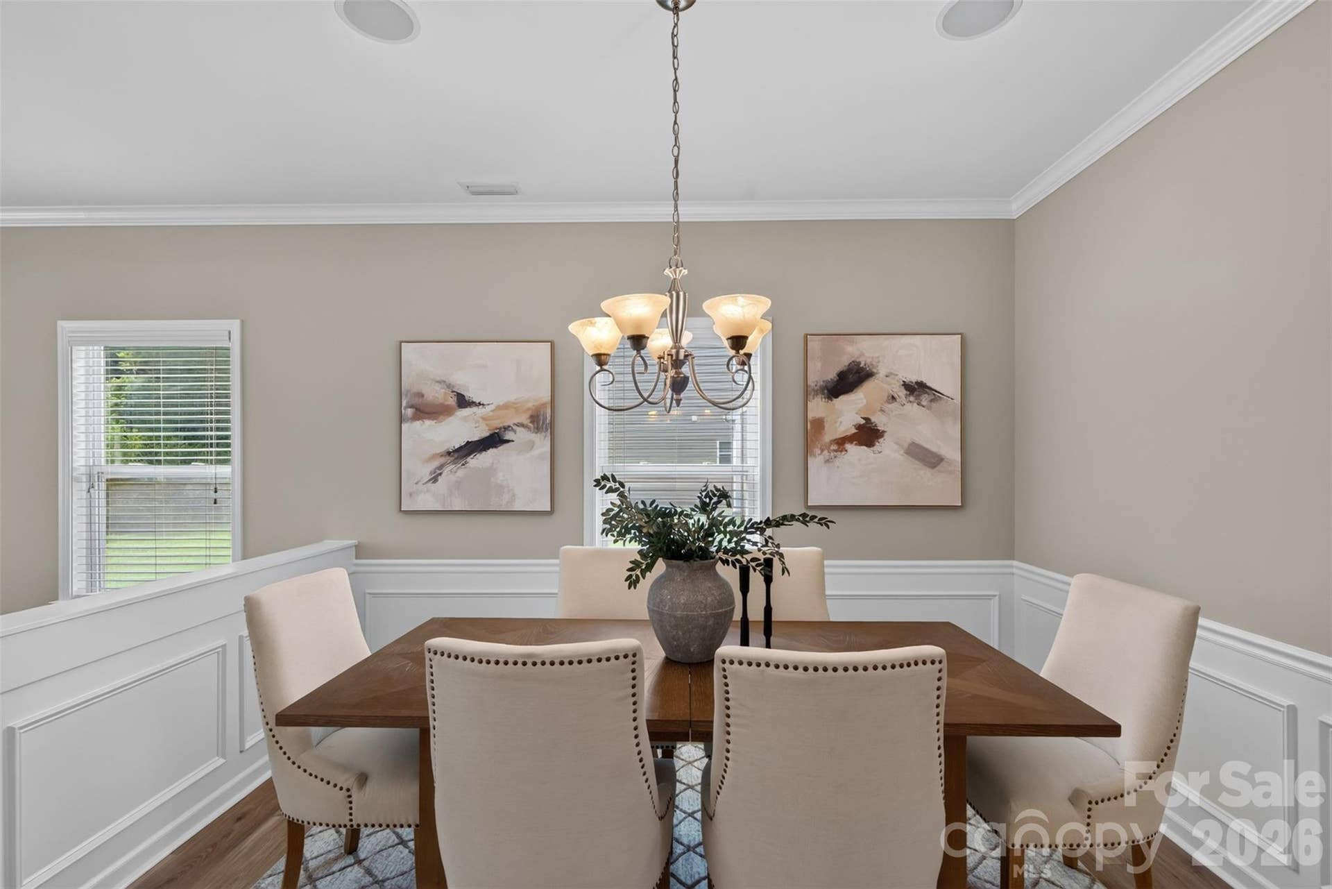 Perfectly sized dining room just off the kitchen and living room