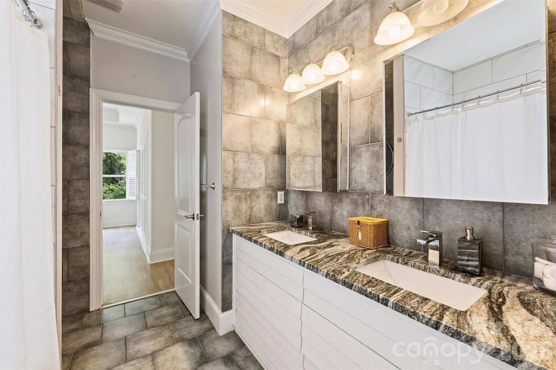 1328 Ivey Drive, Charlotte, NC 28205