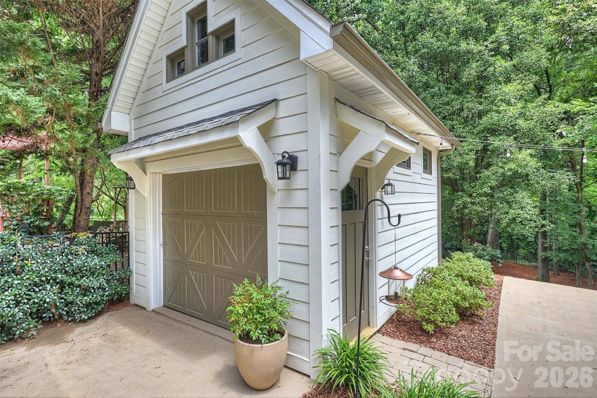 1328 Ivey Drive, Charlotte, NC 28205
