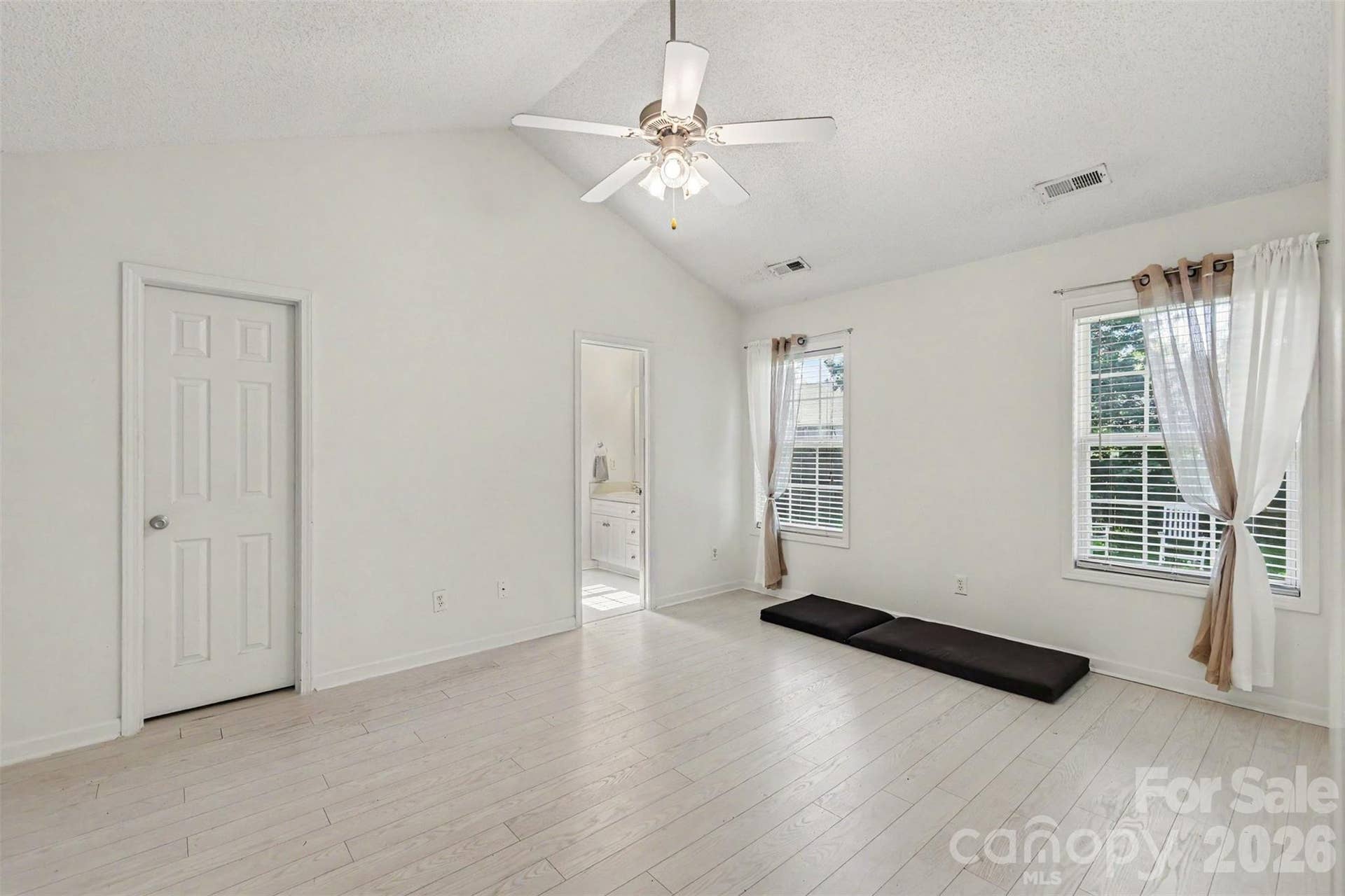 643 Trenholm Trail, Fort Mill, SC 29715 643 Trenholm Trail, Fort Mill, SC 29715