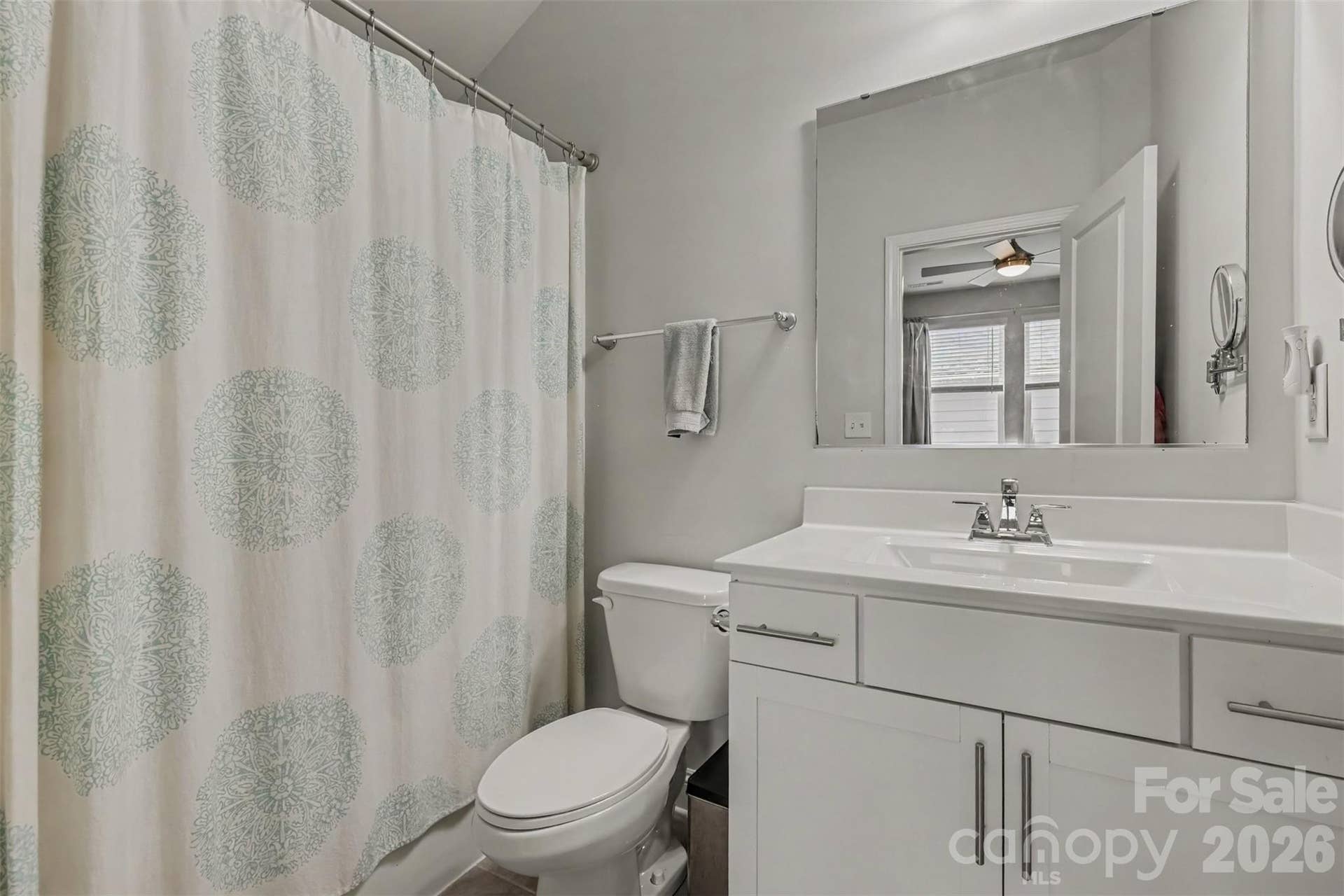 Upstairs bedroom suite/bonus