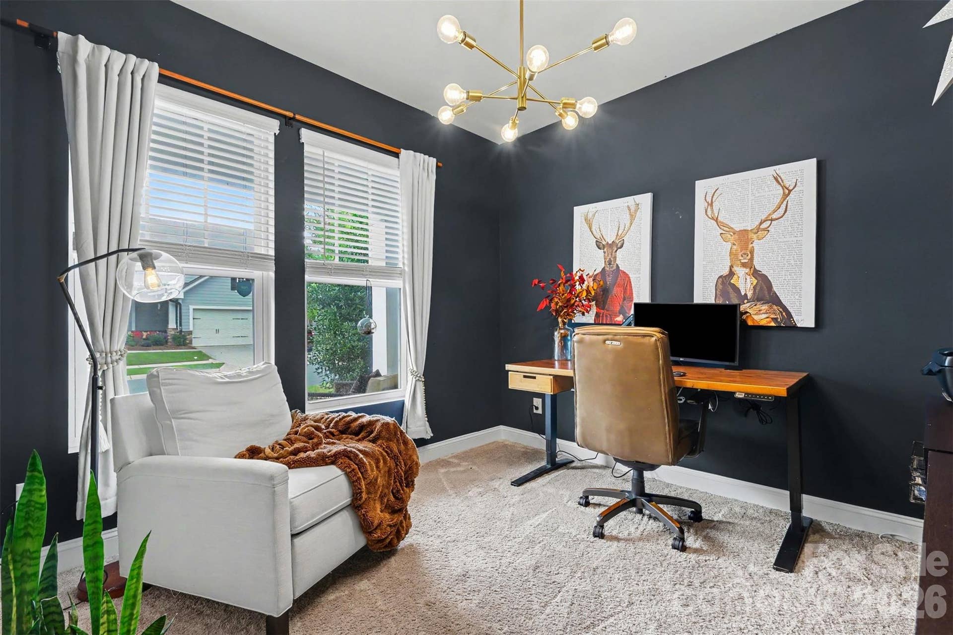 Spare bedroom 1 on main/office