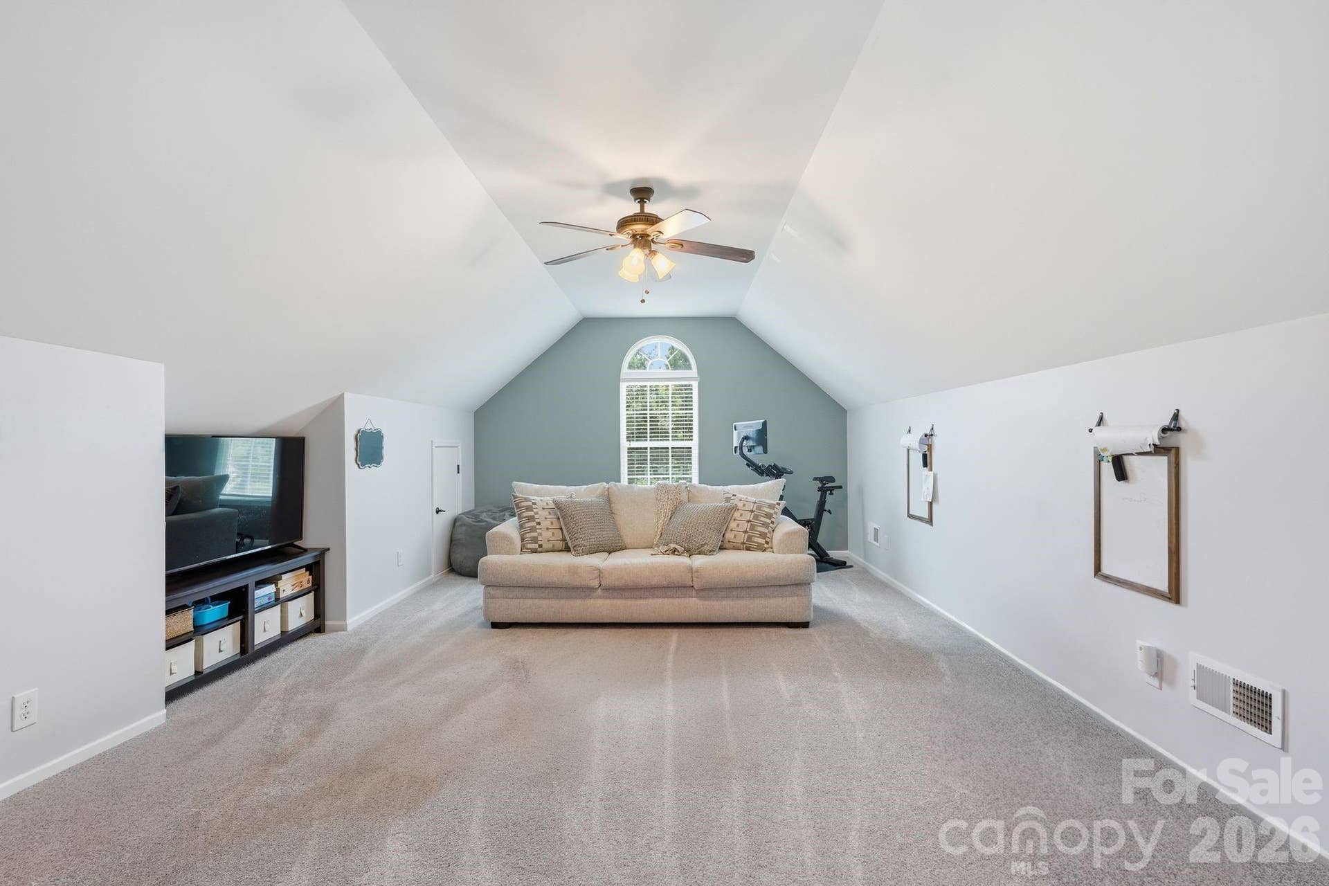 4851 Summerside Drive, Clover, SC 29710 4851 Summerside Drive, Clover, SC 29710