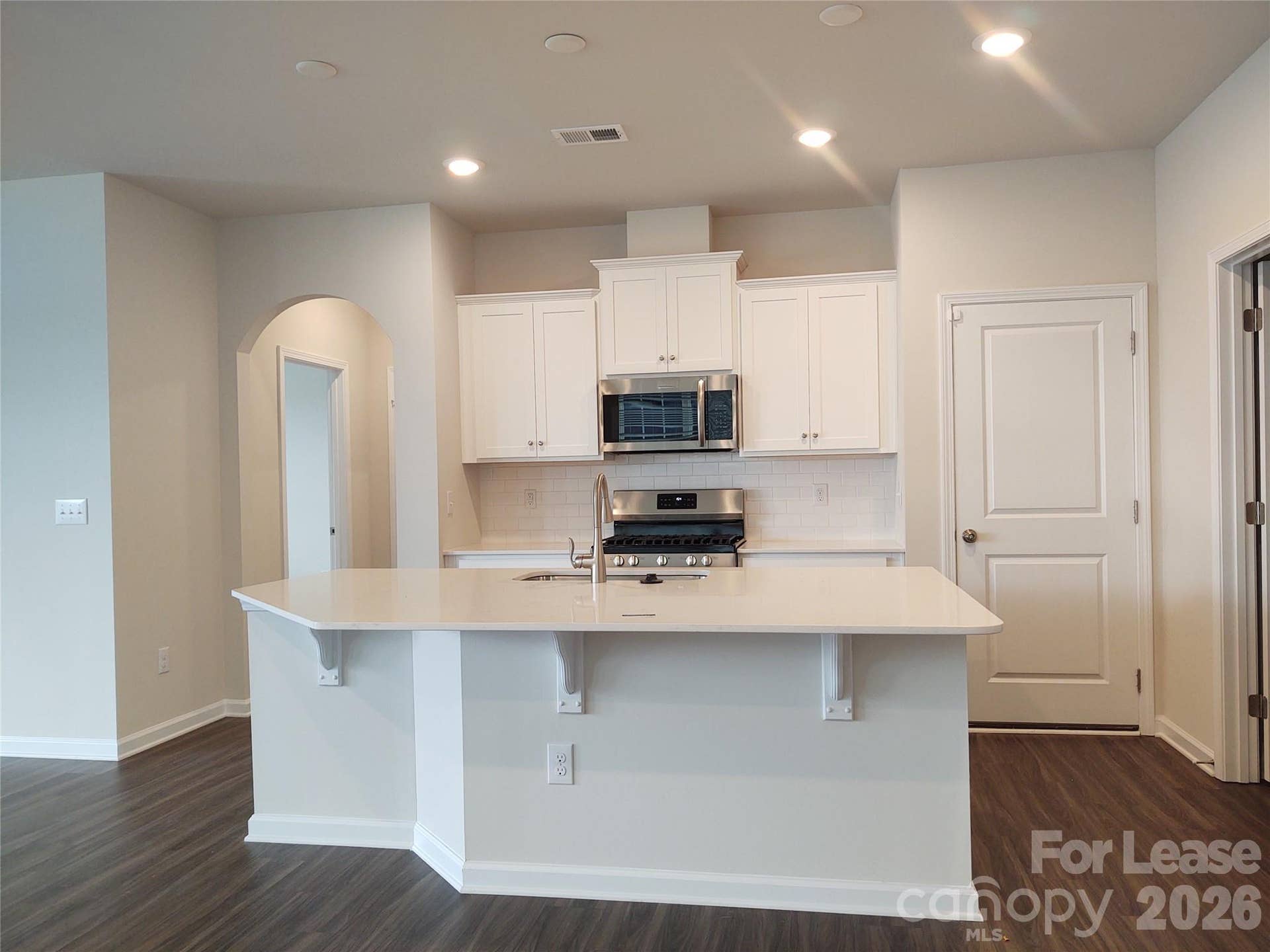 4049 Whipcord Drive, Waxhaw, NC 28173 4049 Whipcord Drive, Waxhaw, NC 28173