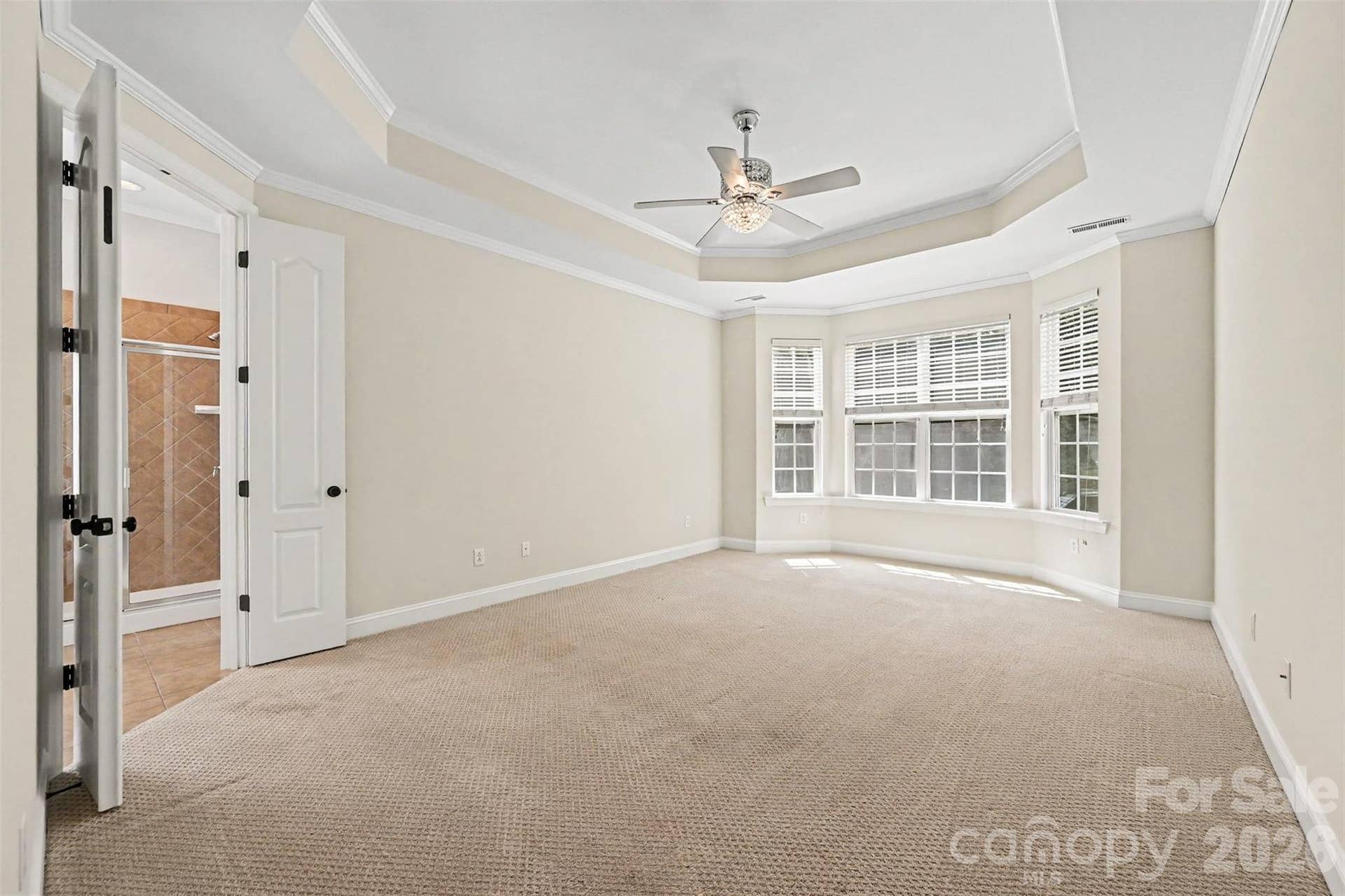 Primary Bedroom on m ain