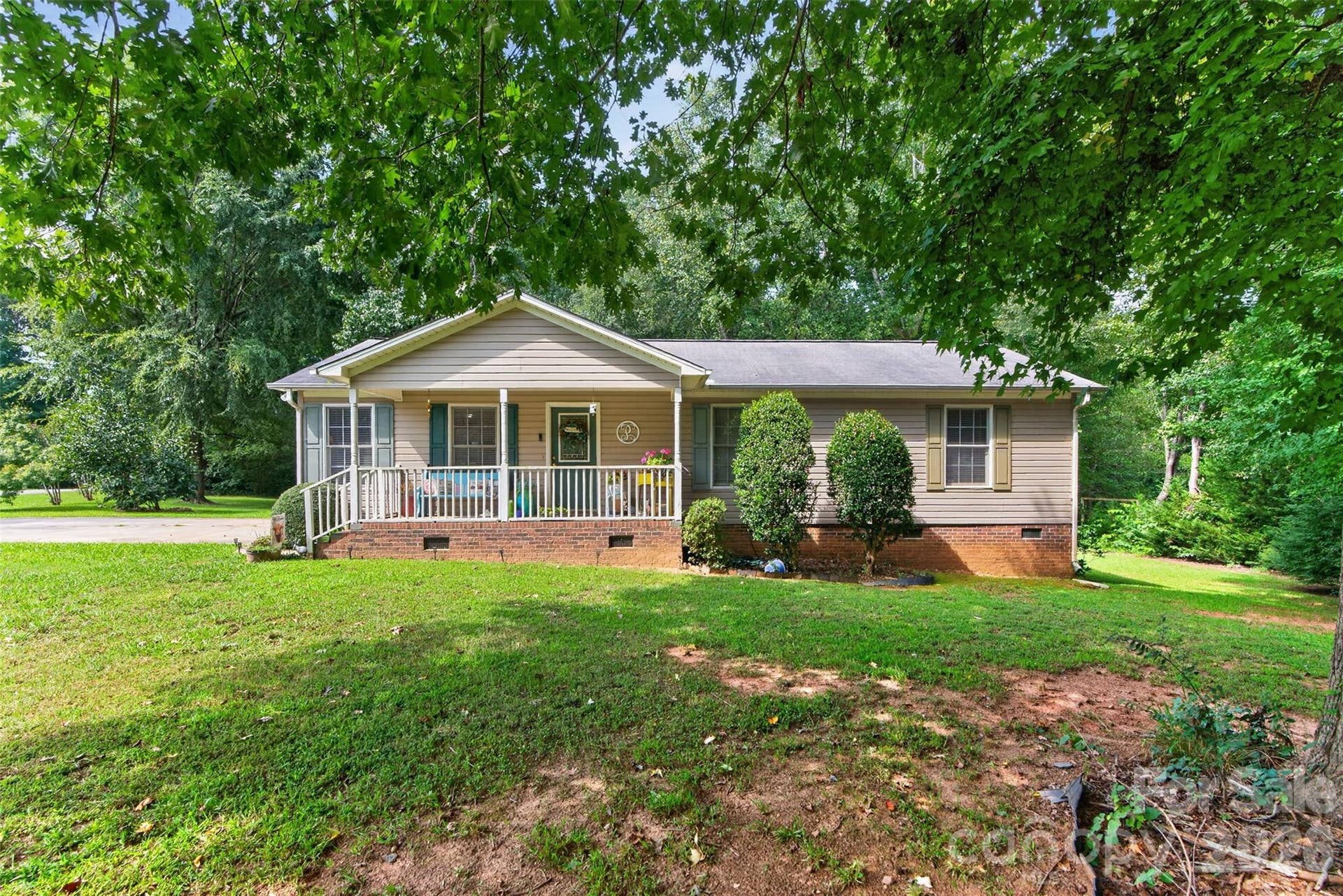 1007 Field Swallow Way, Clover, SC 29710