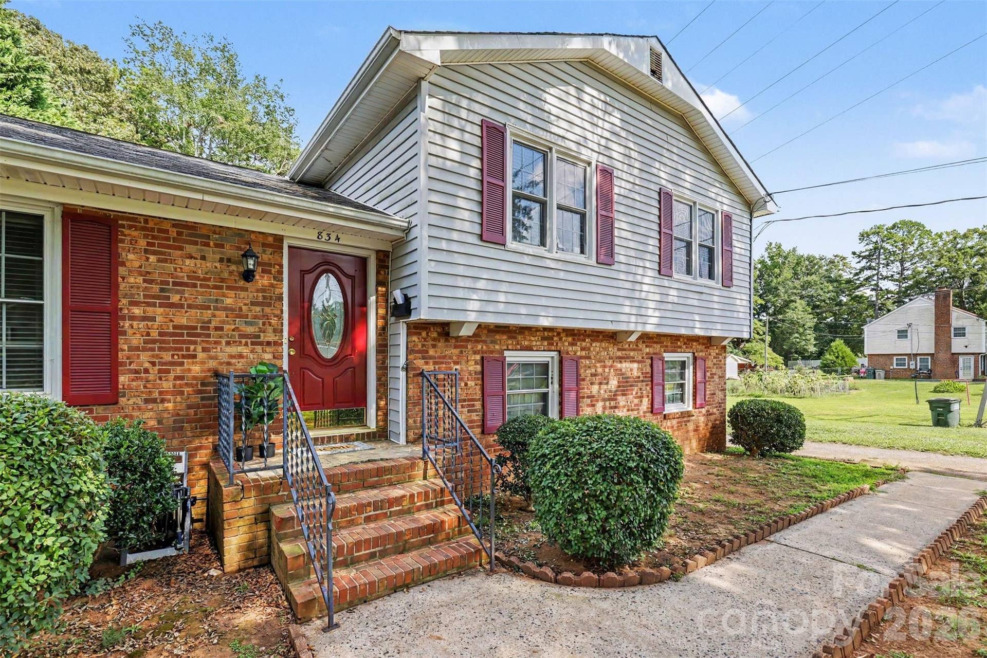 834 Applegate Court, Gastonia, NC 28054