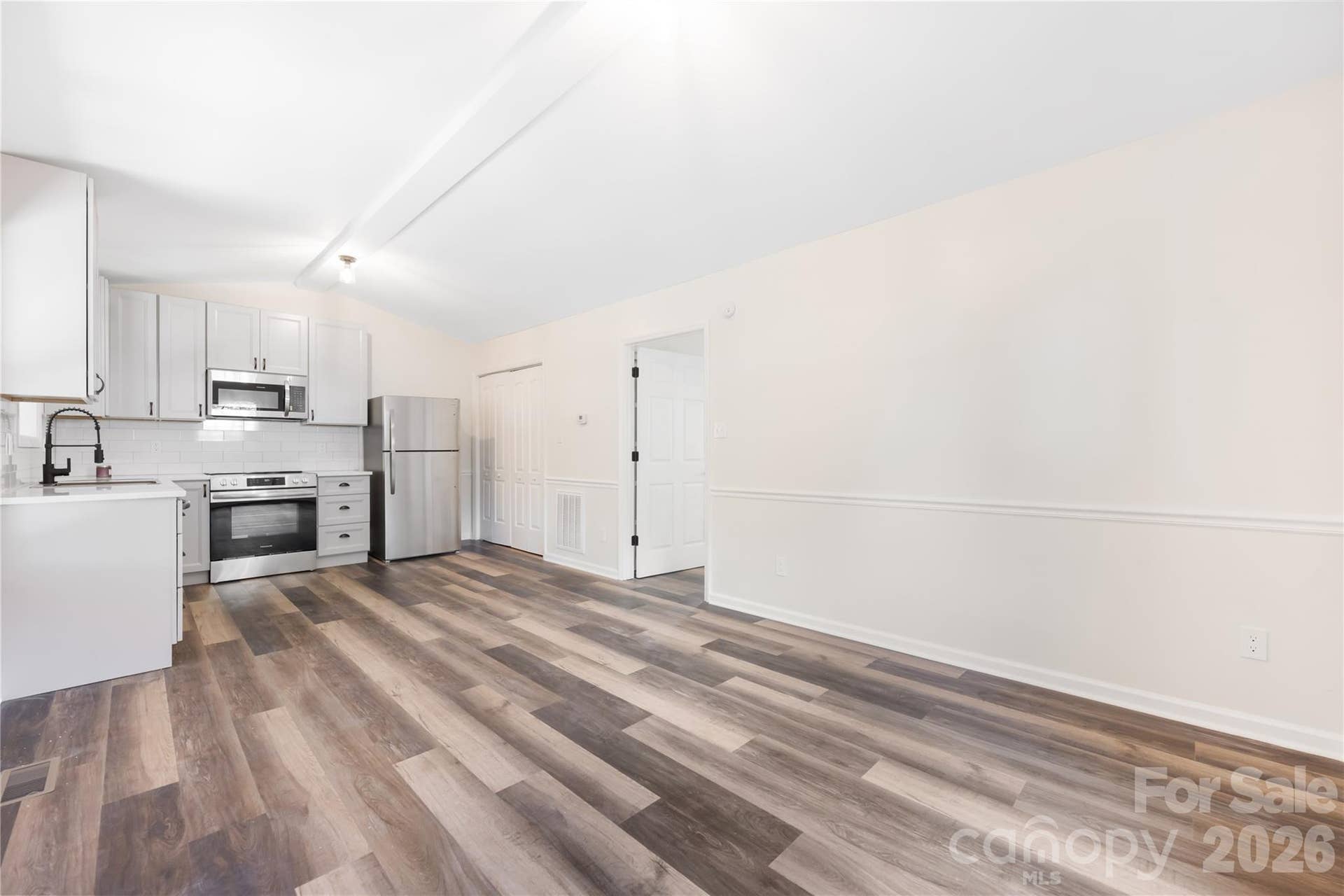 203 Ewing Drive, Belmont, NC 28012 203 Ewing Drive, Belmont, NC 28012