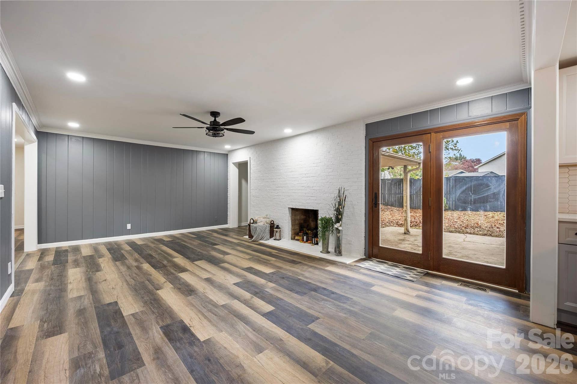 203 Ewing Drive, Belmont, NC 28012 203 Ewing Drive, Belmont, NC 28012