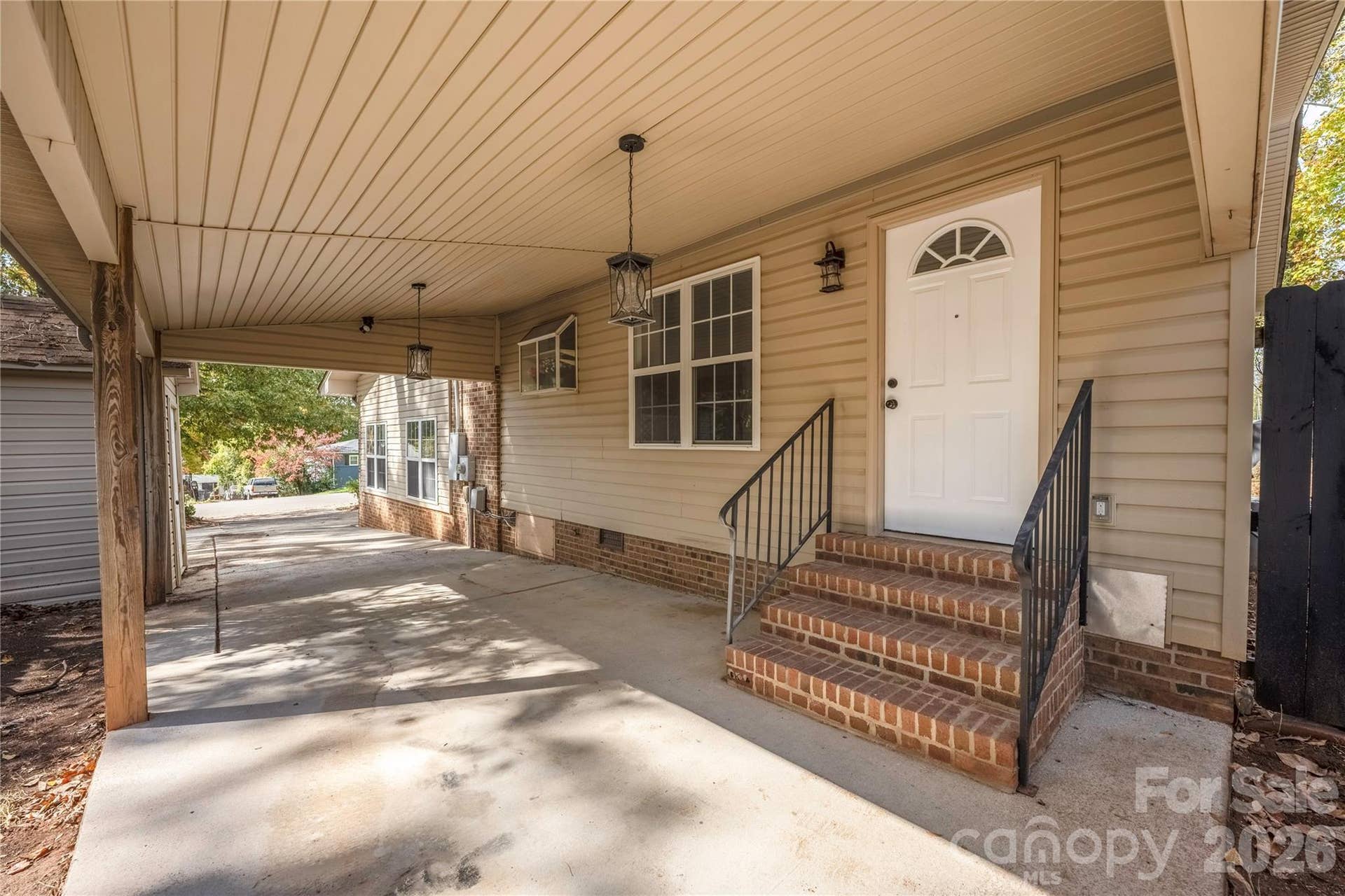 203 Ewing Drive, Belmont, NC 28012 203 Ewing Drive, Belmont, NC 28012