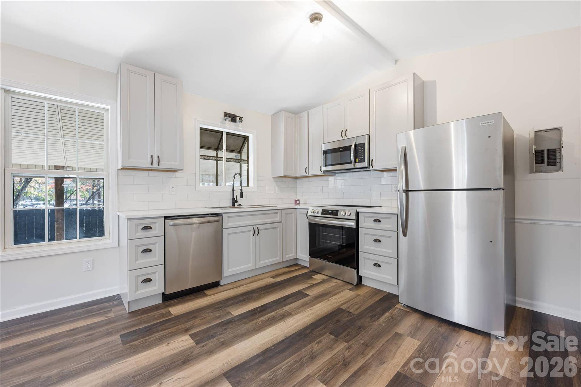 203 Ewing Drive, Belmont, NC 28012 203 Ewing Drive, Belmont, NC 28012