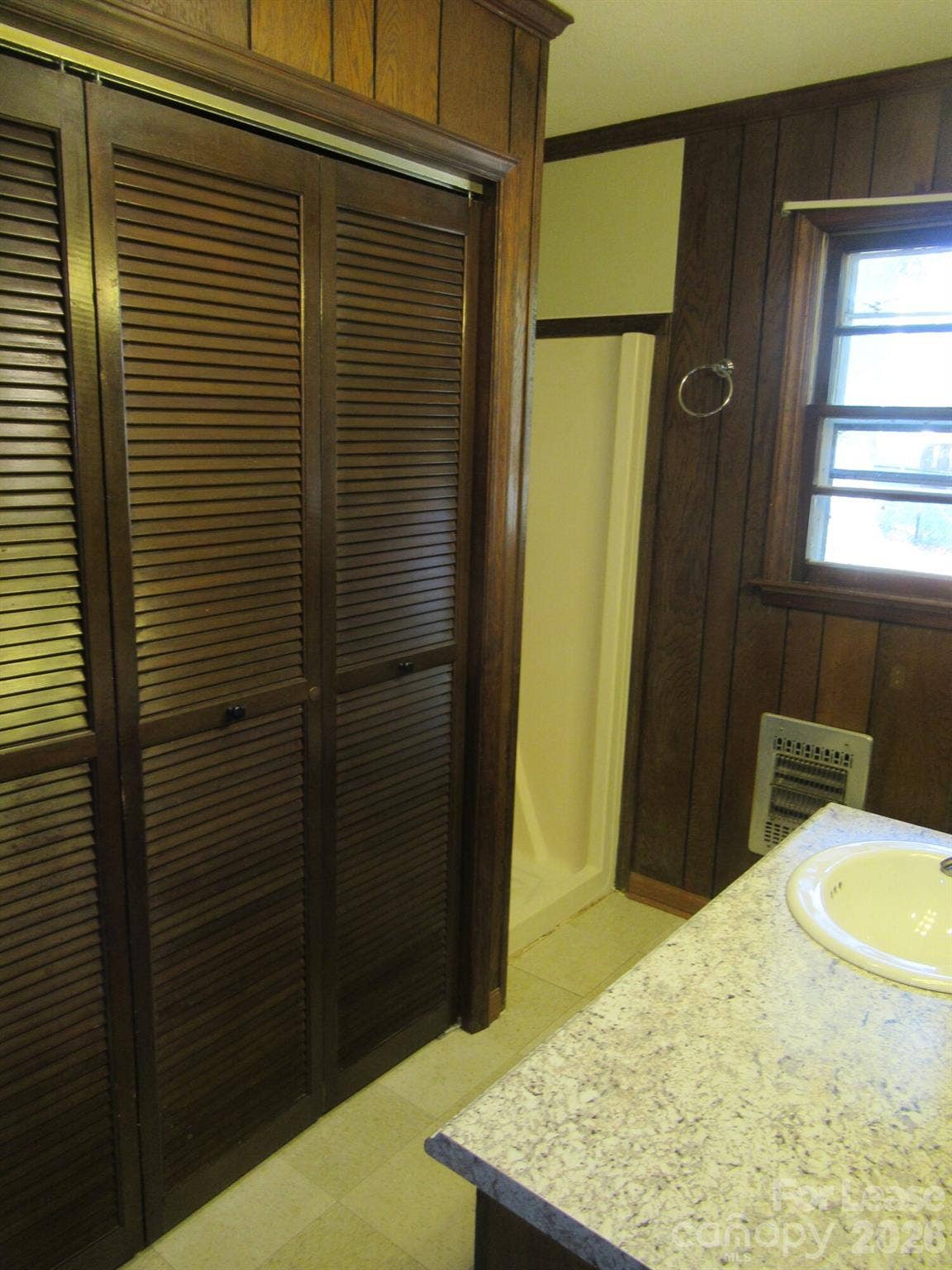 2084 Shuford Road, Lincolnton, NC 28092 Primary Bath