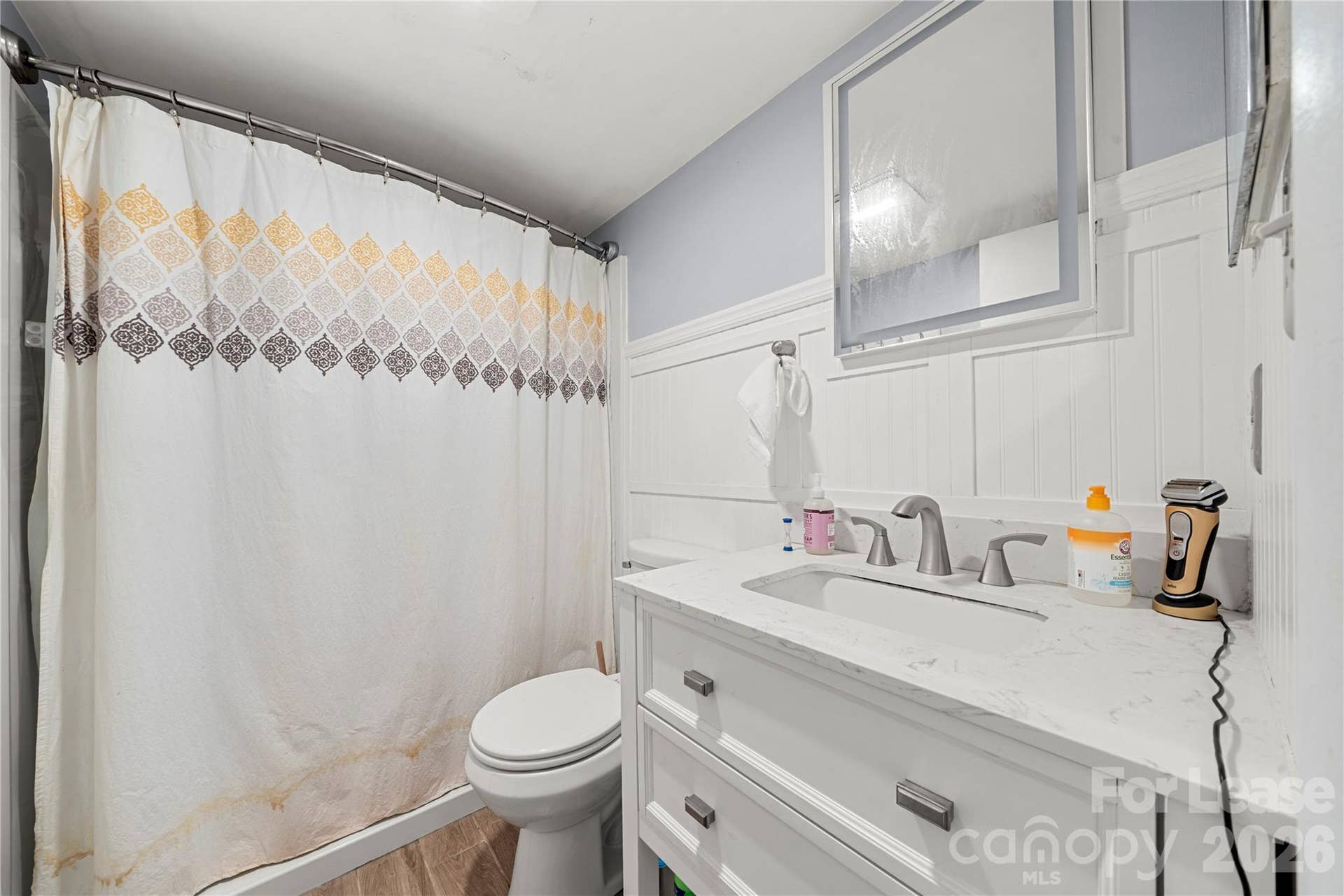 222 Riverview Terrace, Lake Wylie, SC 29710 Full bath (main floor)