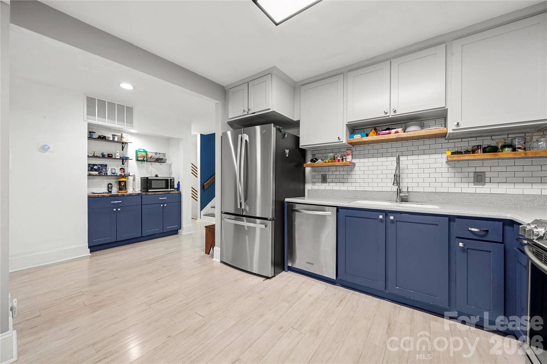 222 Riverview Terrace, Lake Wylie, SC 29710 Kitchen and bar opposite kitchen