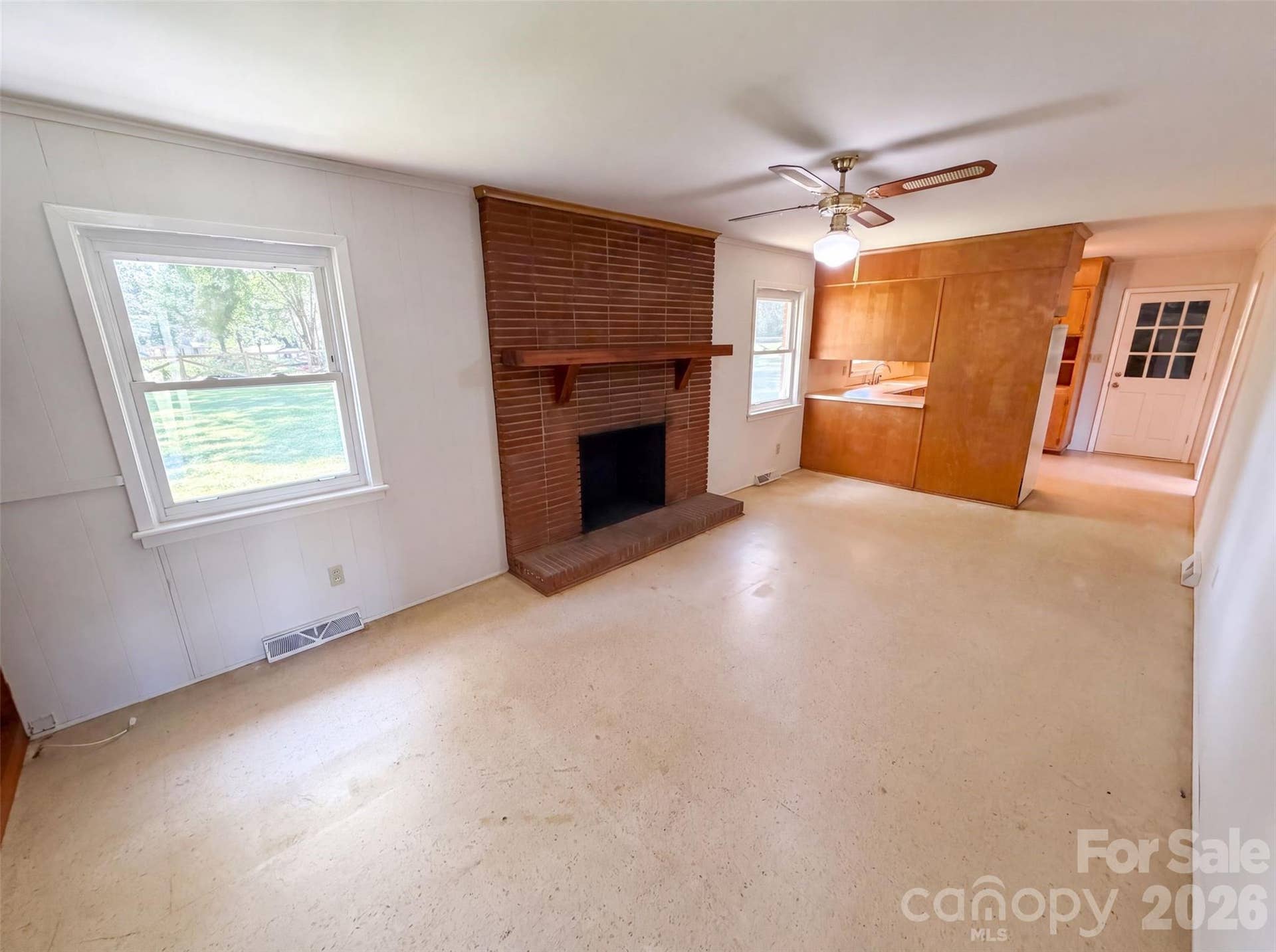 8901 Hood Road, Charlotte, NC 28215 8901 Hood Road, Charlotte, NC 28215
