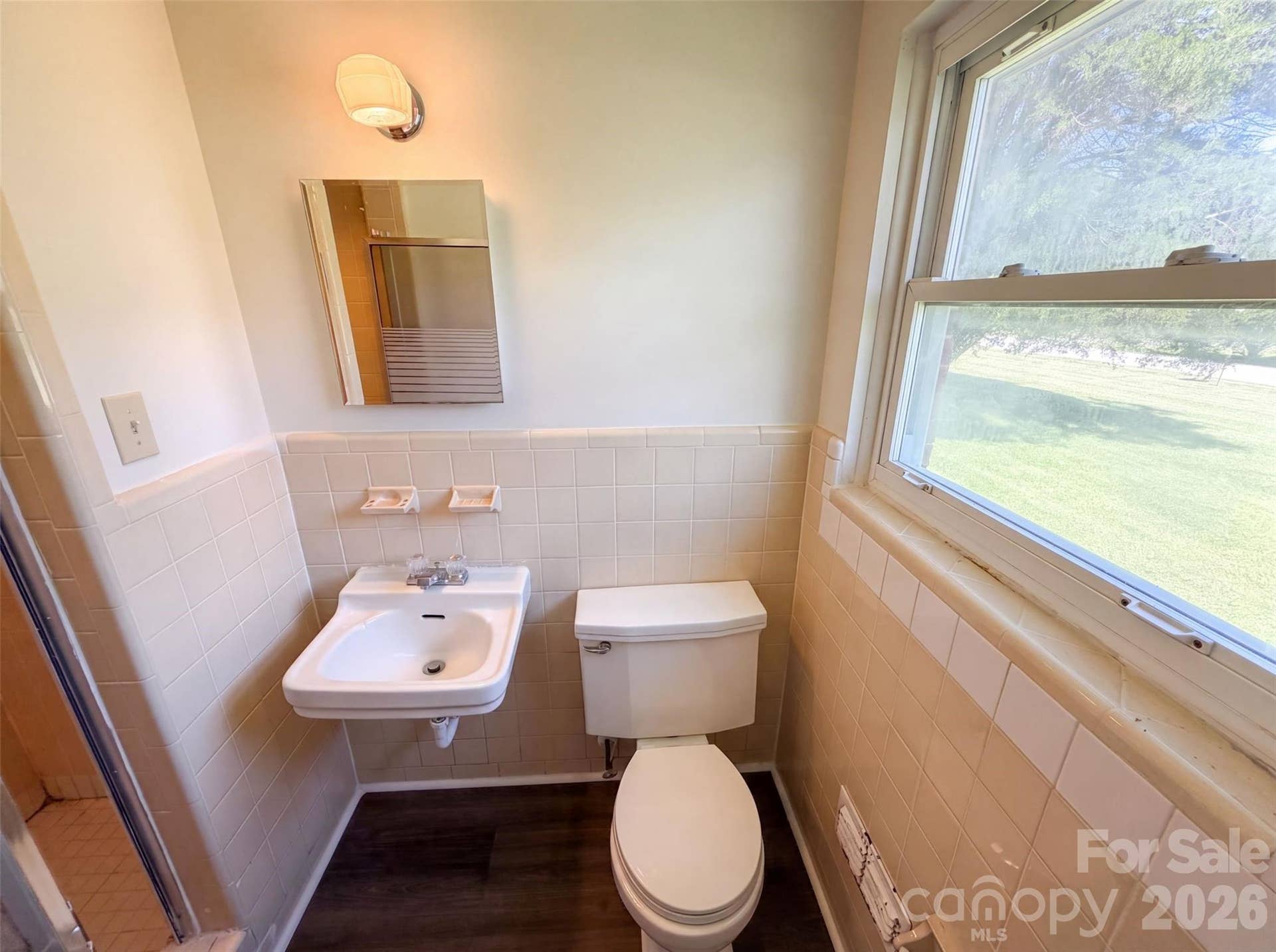 8901 Hood Road, Charlotte, NC 28215 8901 Hood Road, Charlotte, NC 28215