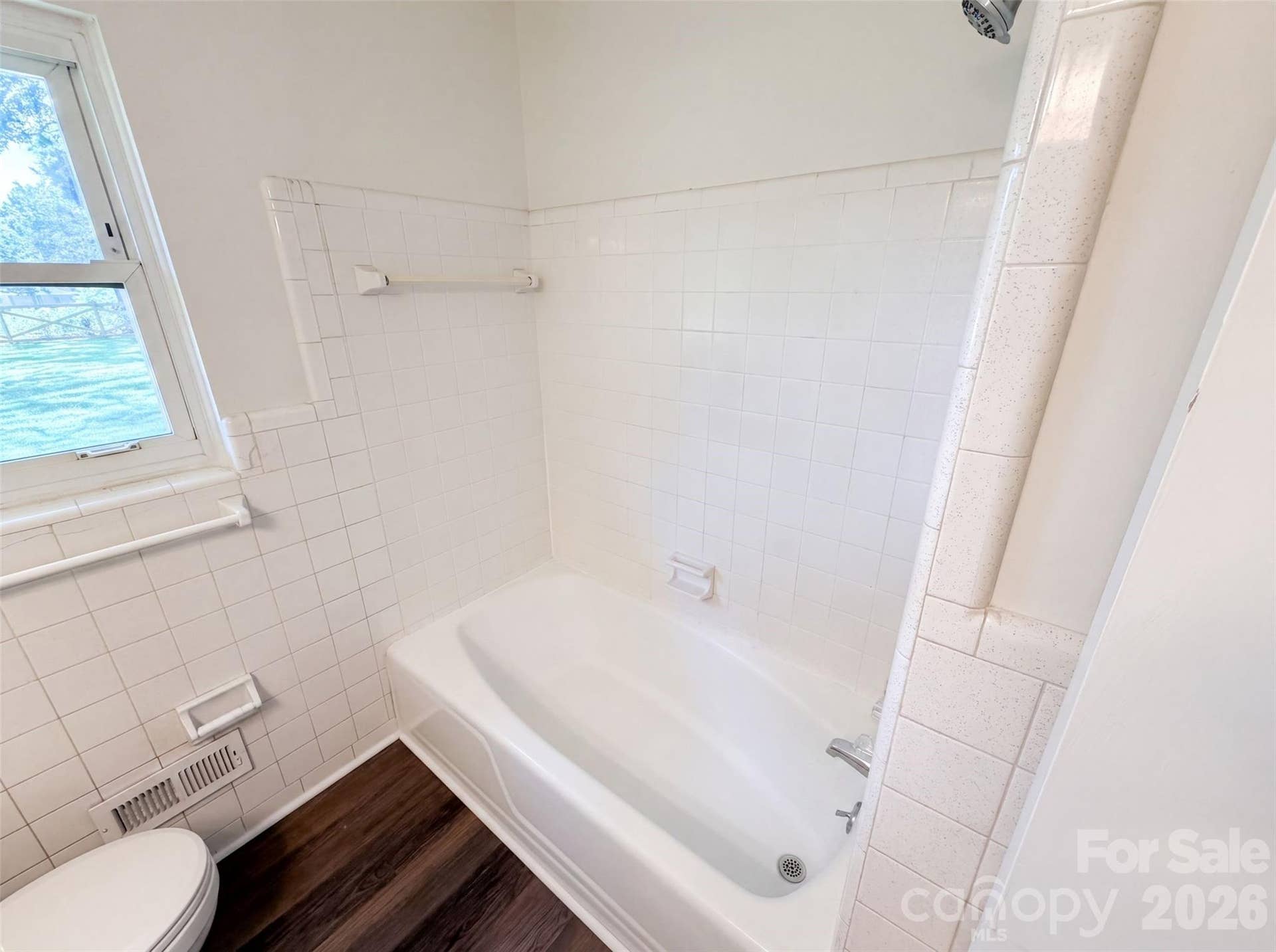8901 Hood Road, Charlotte, NC 28215 8901 Hood Road, Charlotte, NC 28215
