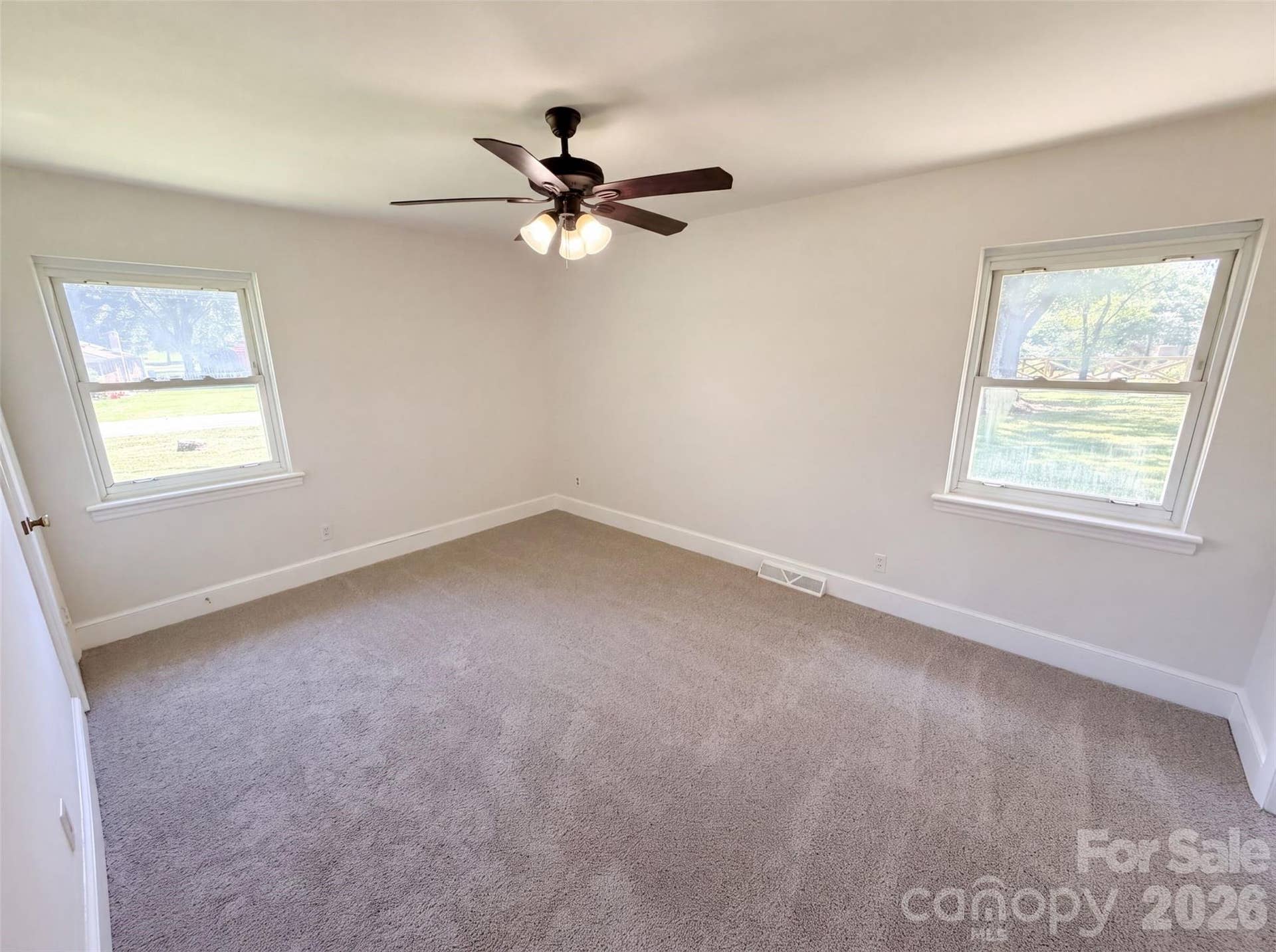 8901 Hood Road, Charlotte, NC 28215 8901 Hood Road, Charlotte, NC 28215