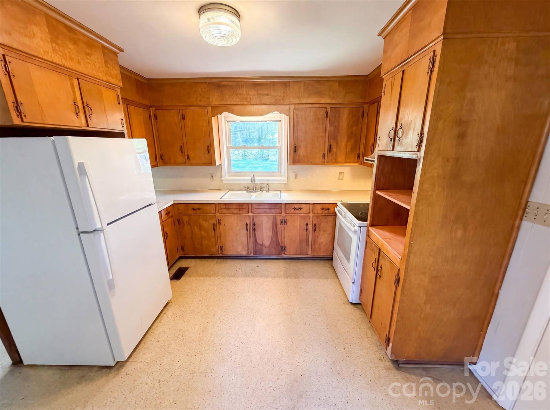 8901 Hood Road, Charlotte, NC 28215 Staged Photo