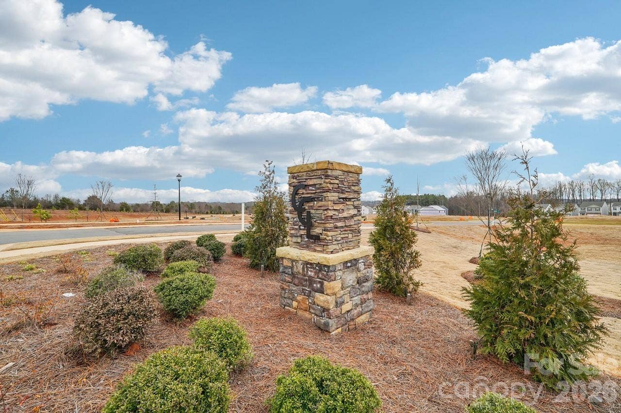 2808 Frances View Lane, Lincolnton, NC 28092