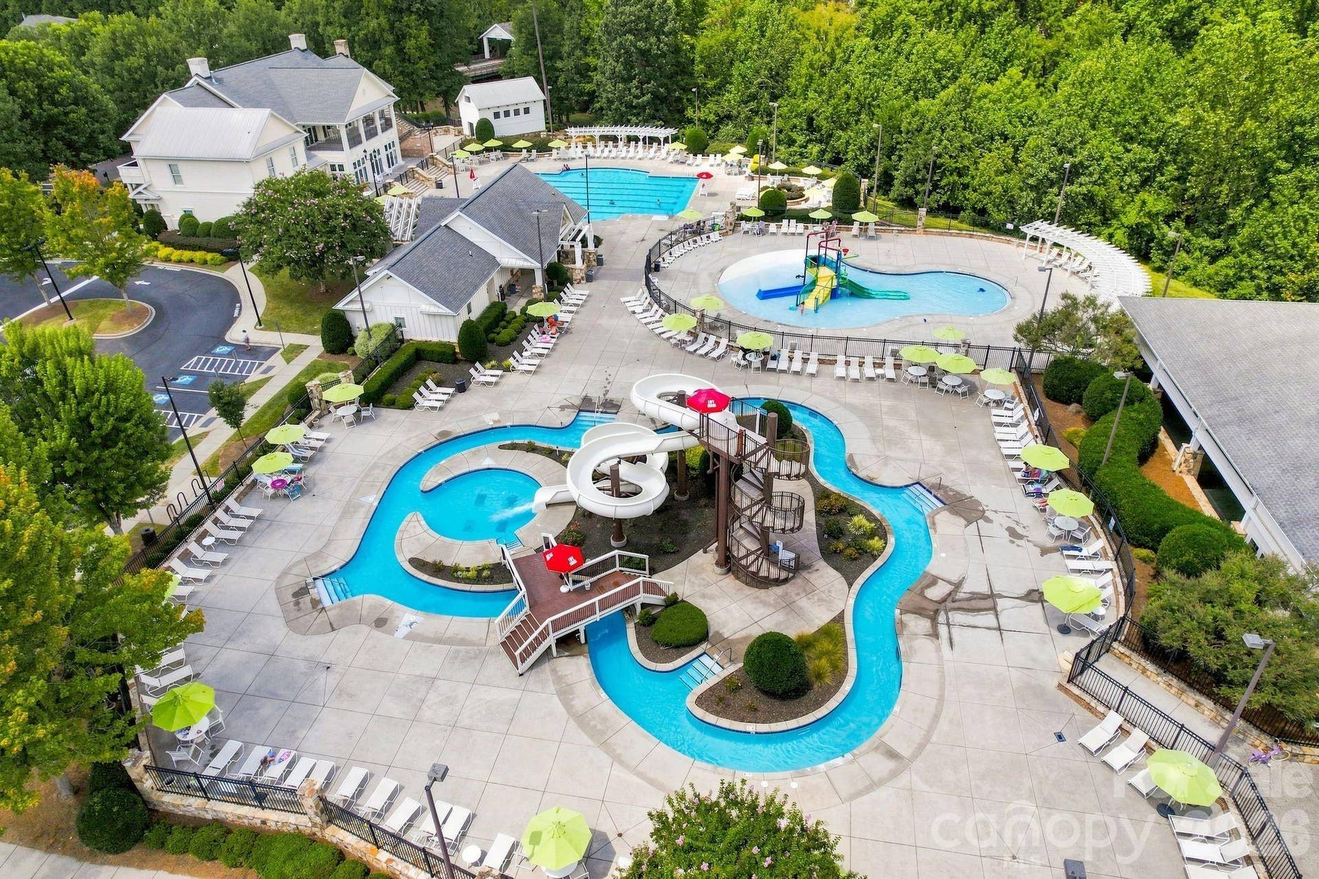 Lazy river