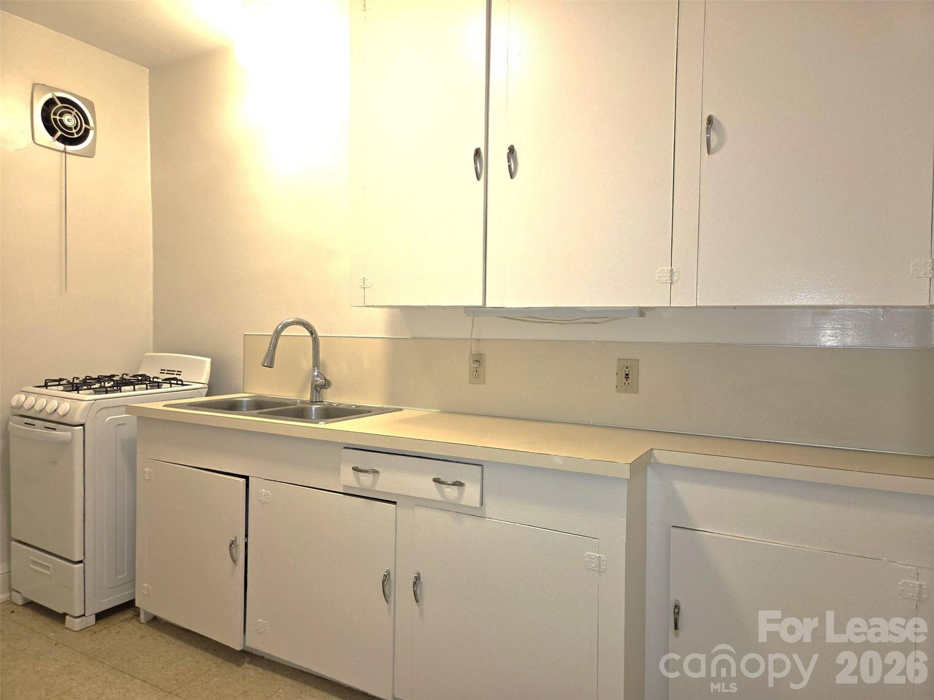 523 Willoughby Street, #1, Charlotte, NC 28207 523 Willoughby Street, #1, Charlotte, NC 28207
