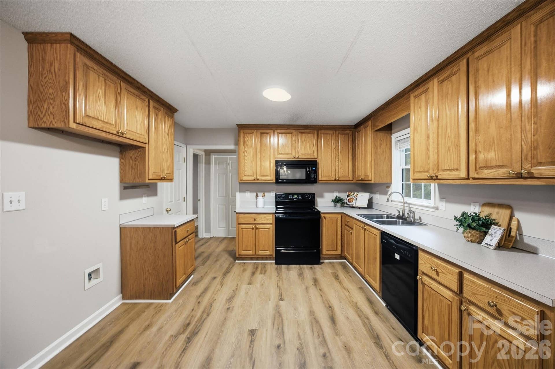 600 Blossom Hill Road, Lincolnton, NC 28092 600 Blossom Hill Road, Lincolnton, NC 28092