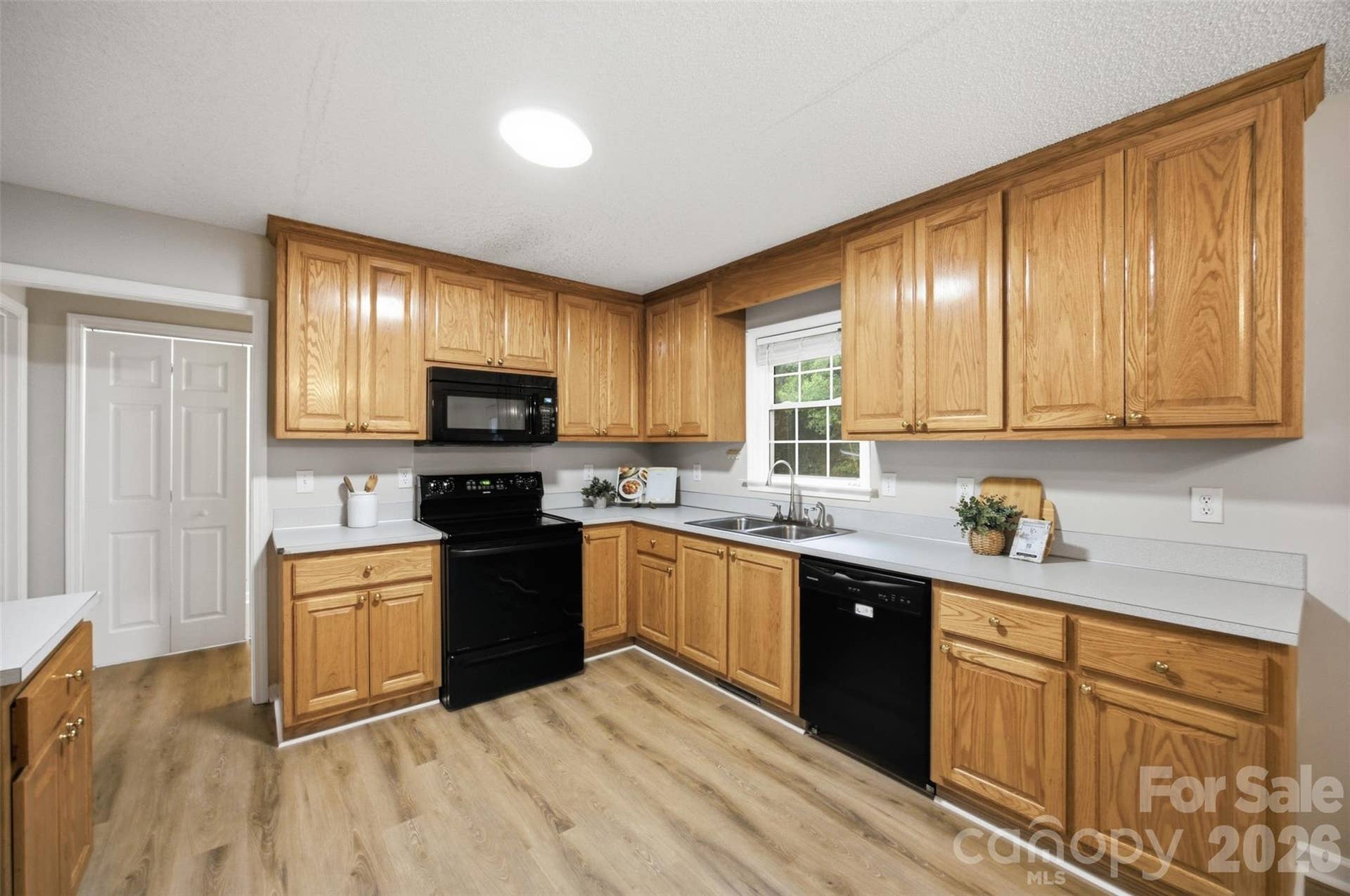 600 Blossom Hill Road, Lincolnton, NC 28092 600 Blossom Hill Road, Lincolnton, NC 28092