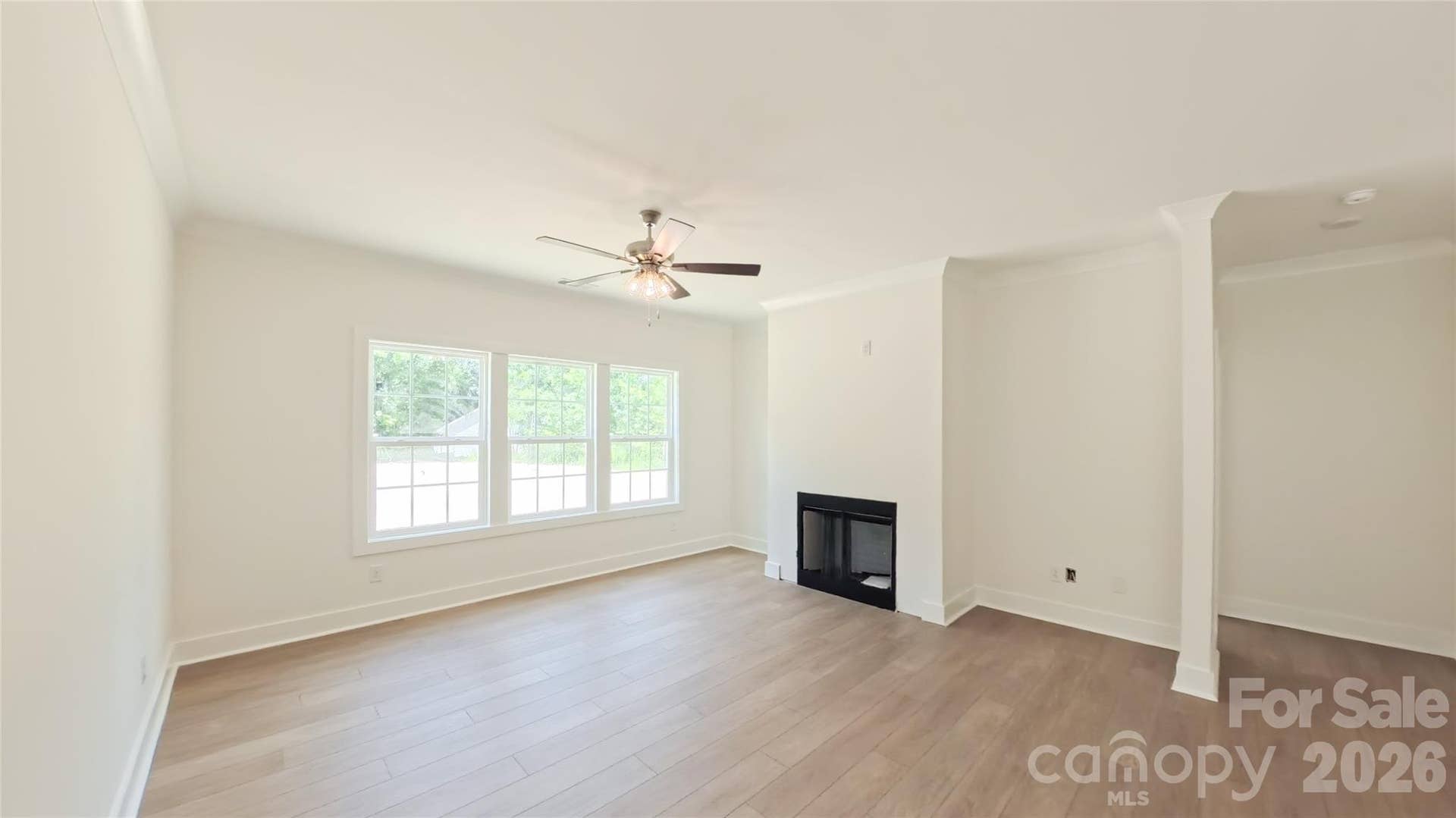 3111 Meadowcrest Drive, Clover, SC 29710 3111 Meadowcrest Drive, Clover, SC 29710