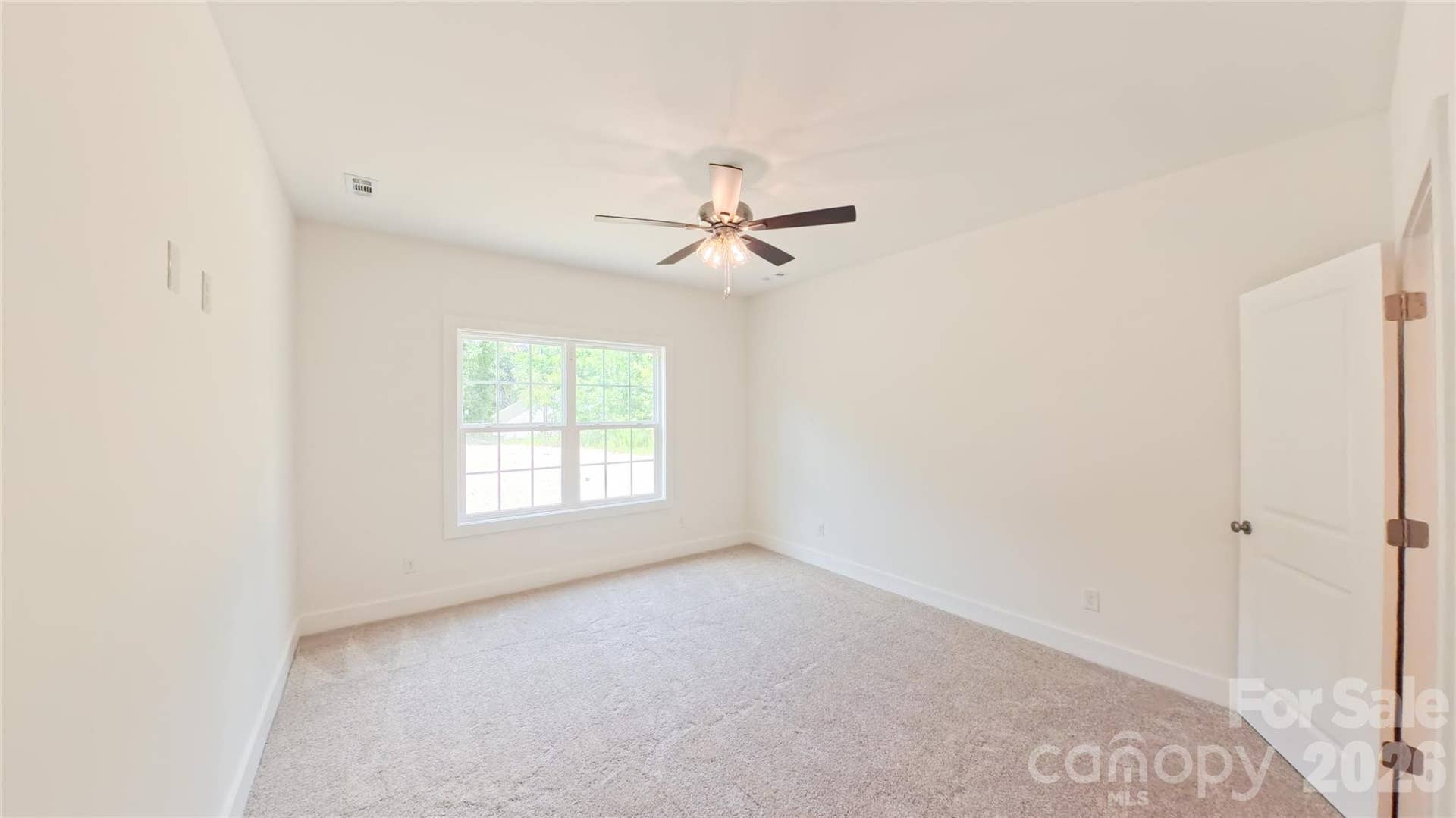 3111 Meadowcrest Drive, Clover, SC 29710 3111 Meadowcrest Drive, Clover, SC 29710
