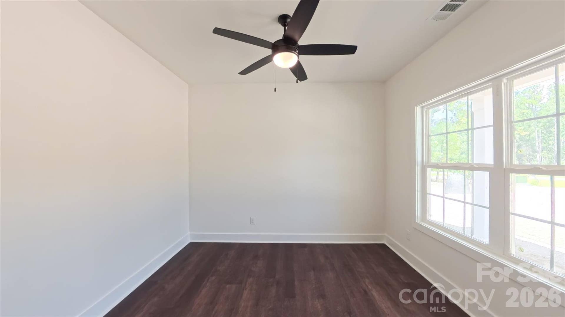 3155 Meadowcrest Drive, Clover, SC 29710 Flex Room