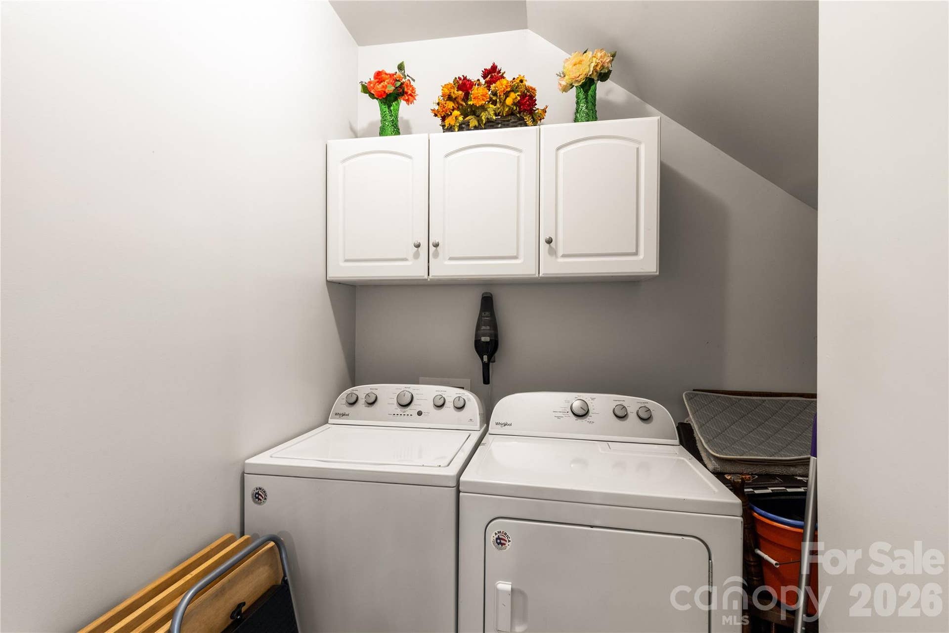 901 Clover Park Drive, Clover, SC 29710 Walk-In Laundry