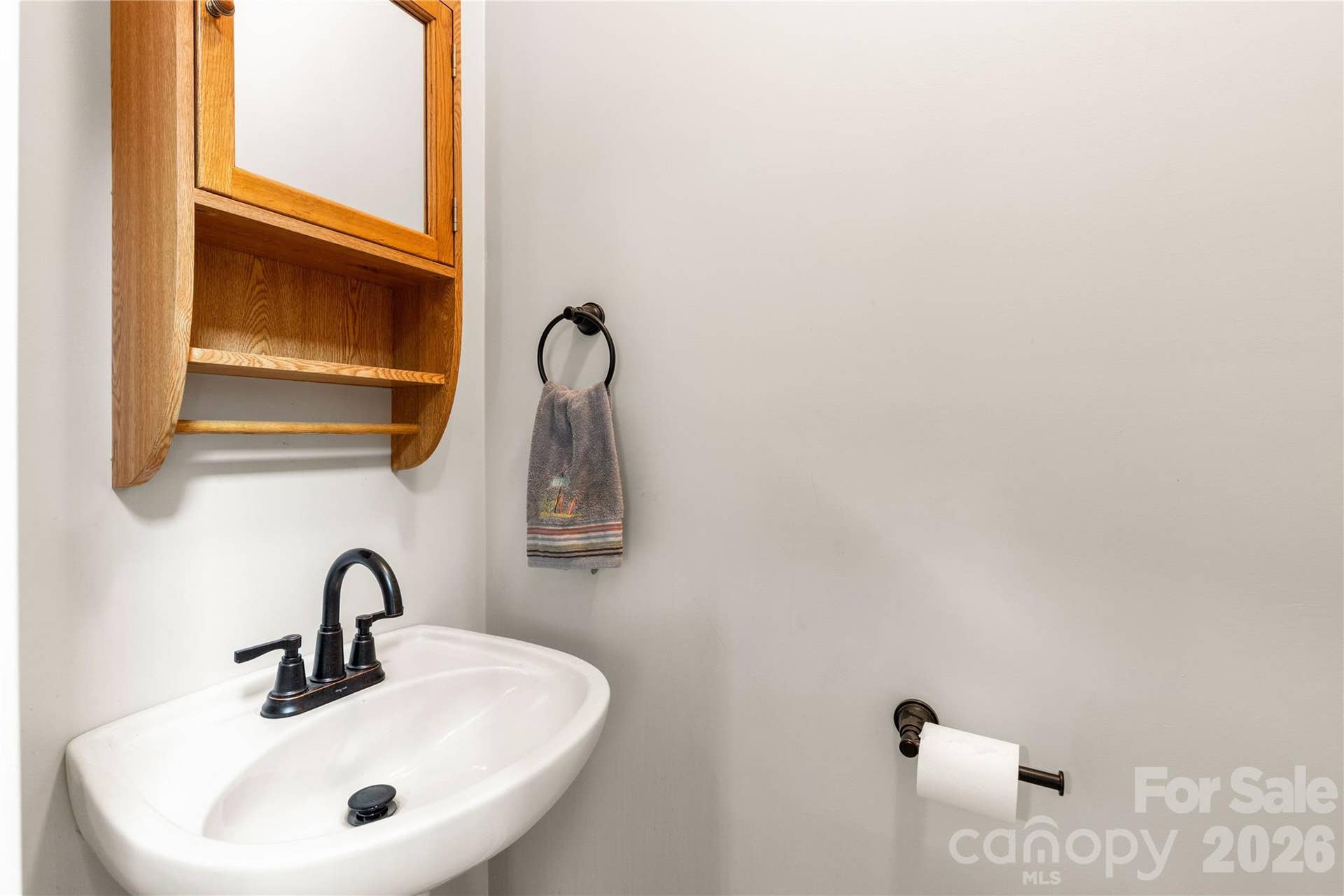 901 Clover Park Drive, Clover, SC 29710 Powder Room