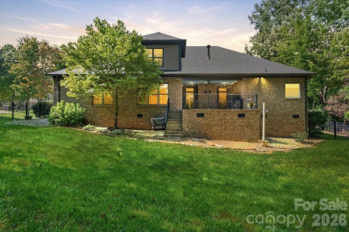 7832 Chapel Creek Drive, Denver, NC 28037 7832 Chapel Creek Drive, Denver, NC 28037