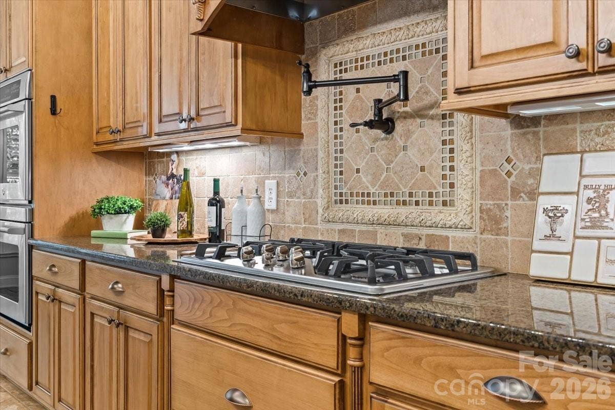 7832 Chapel Creek Drive, Denver, NC 28037 7832 Chapel Creek Drive, Denver, NC 28037
