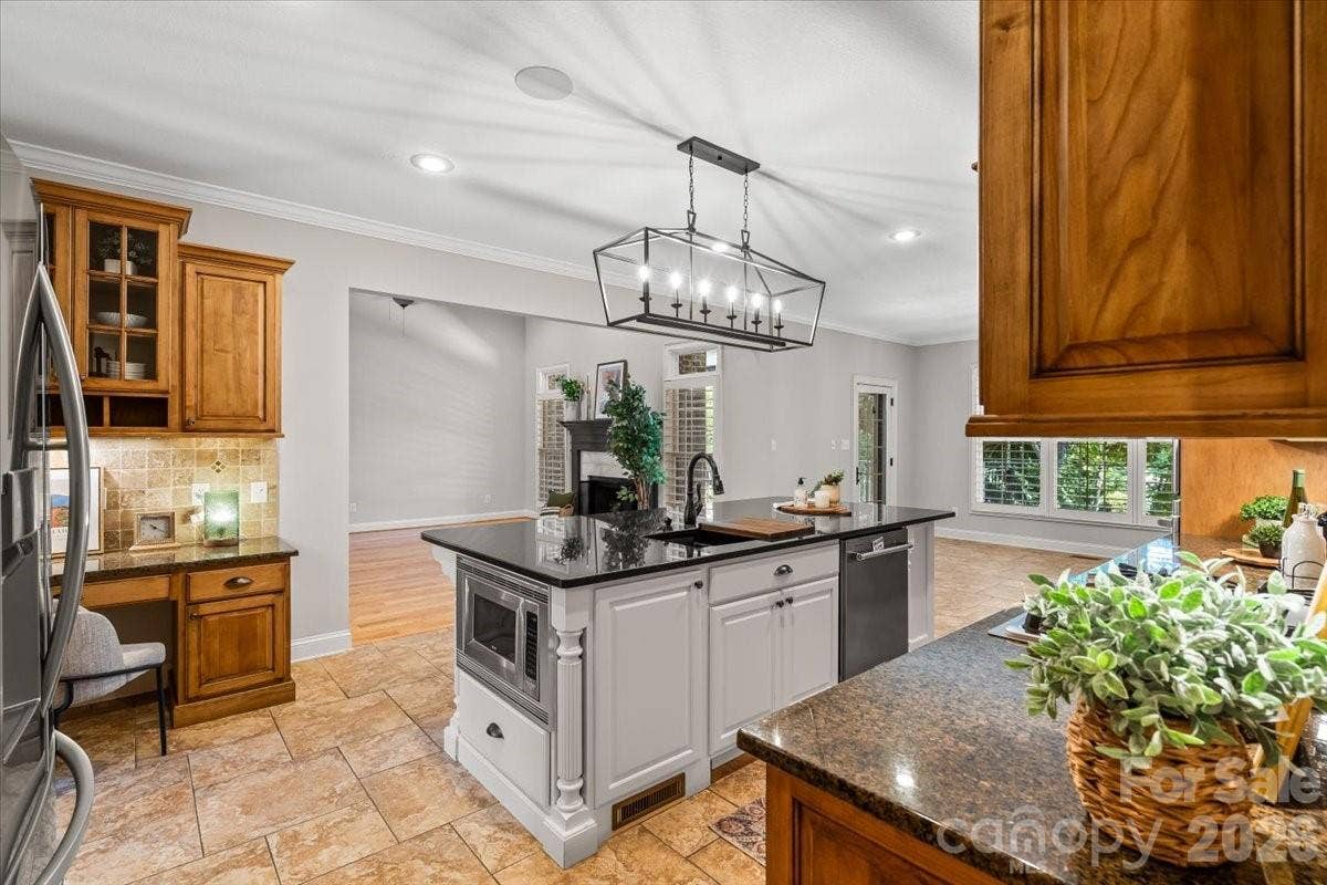 7832 Chapel Creek Drive, Denver, NC 28037 7832 Chapel Creek Drive, Denver, NC 28037