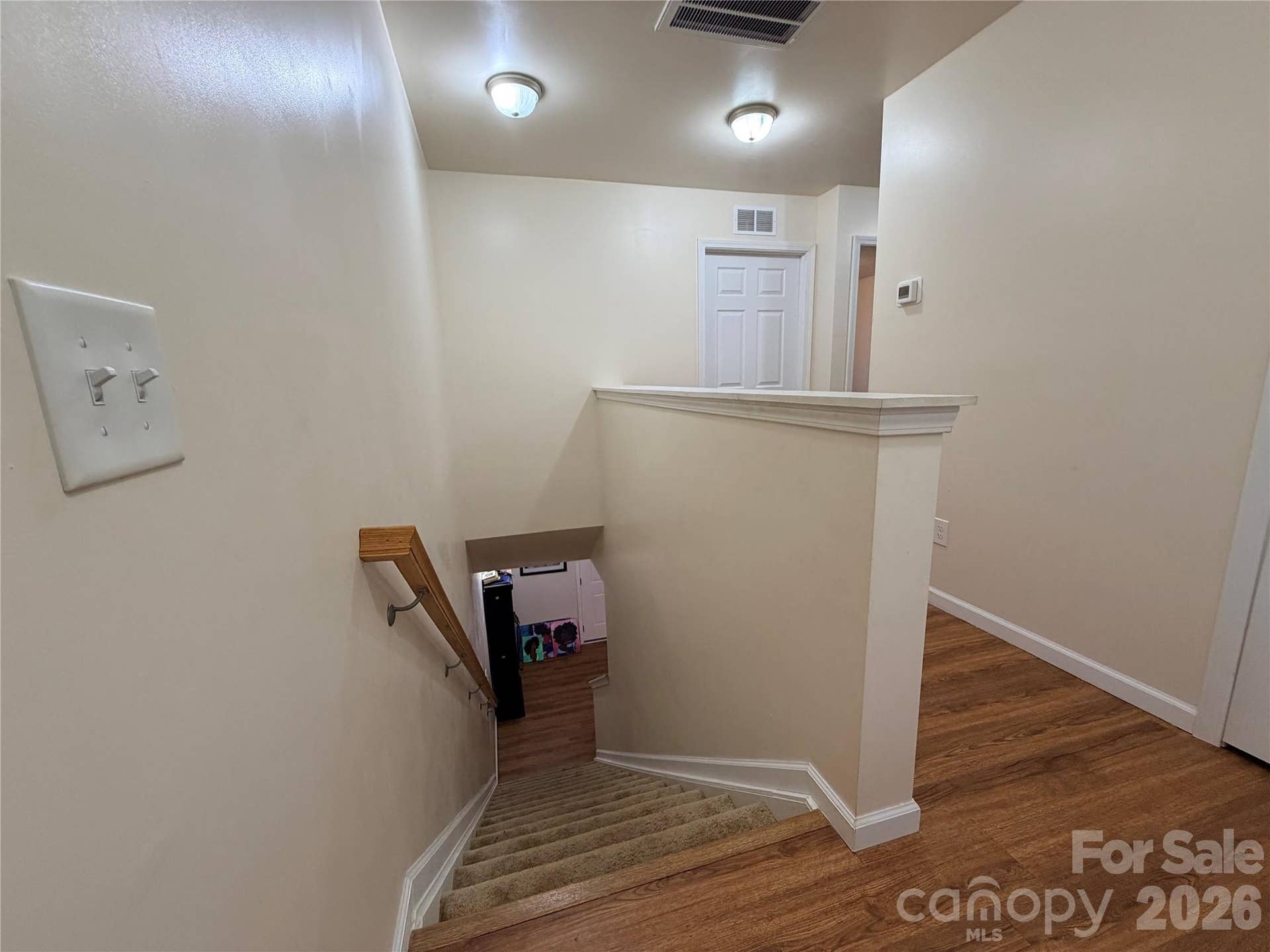 368 E Mills Avenue, Mooresville, NC 28115 Upper level hallway