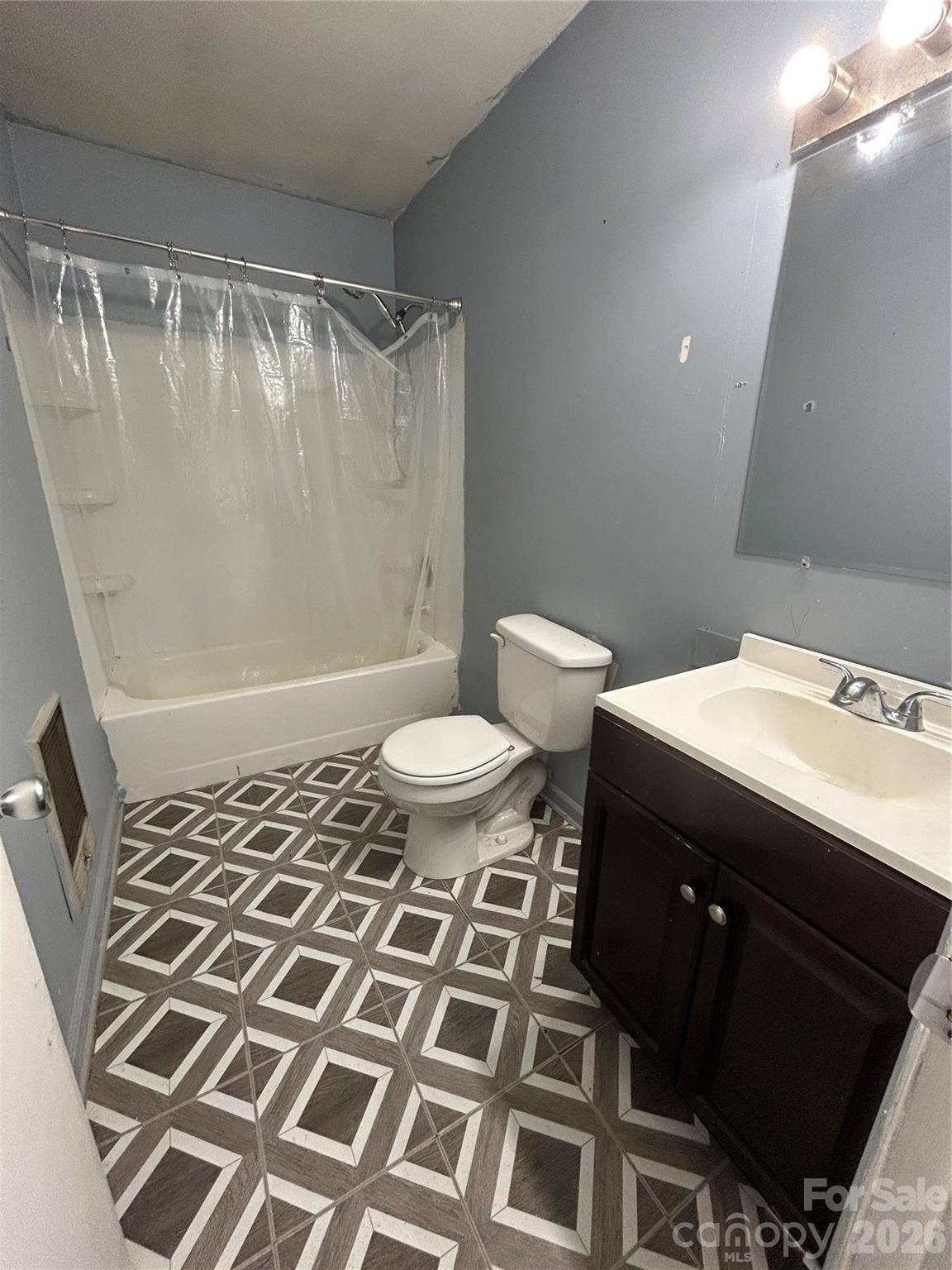 6783 Glover Lane, Stanley, NC 28164