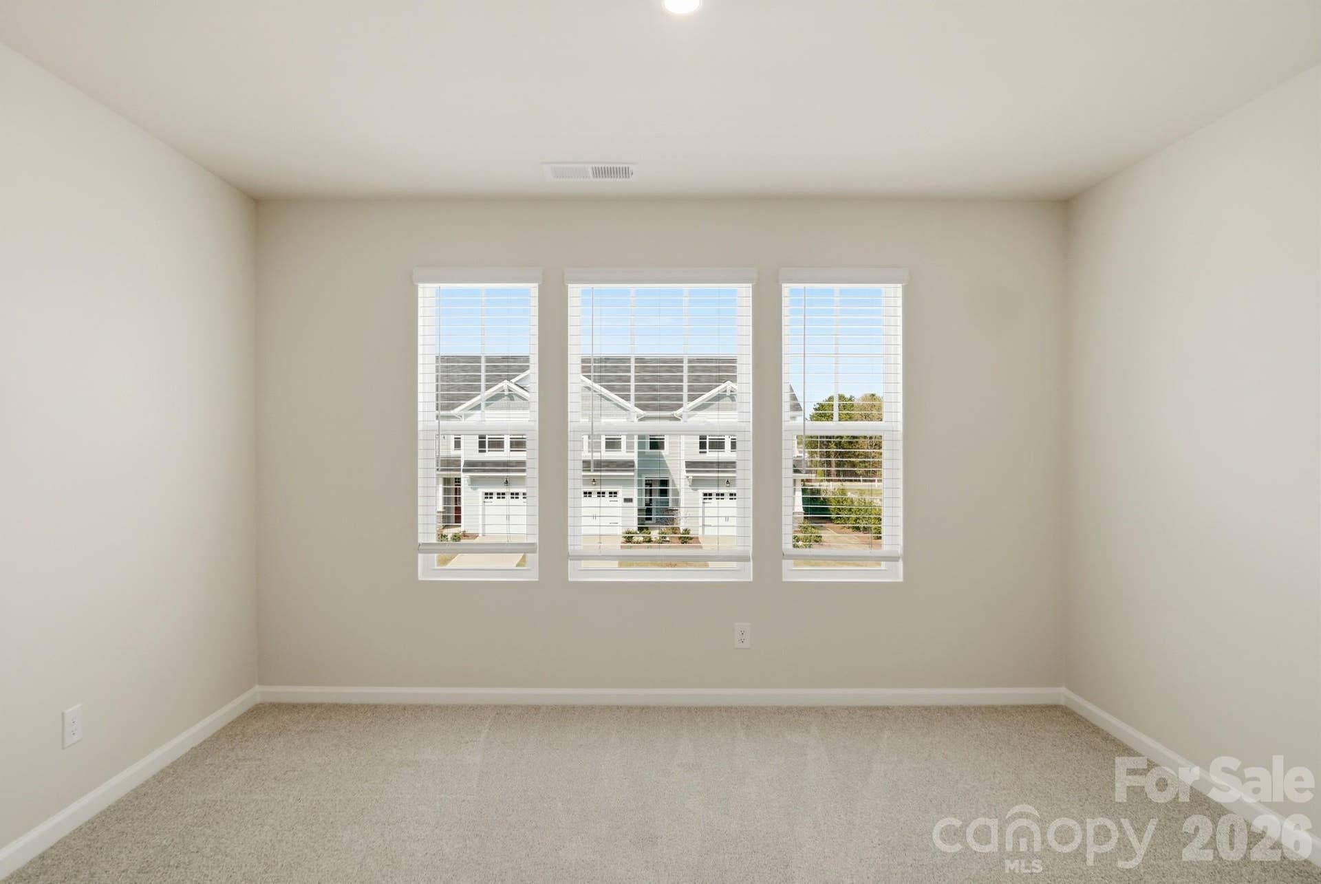 343 Laura Elizabeth Lane, Clover, SC 29710 343 Laura Elizabeth Lane, Clover, SC 29710