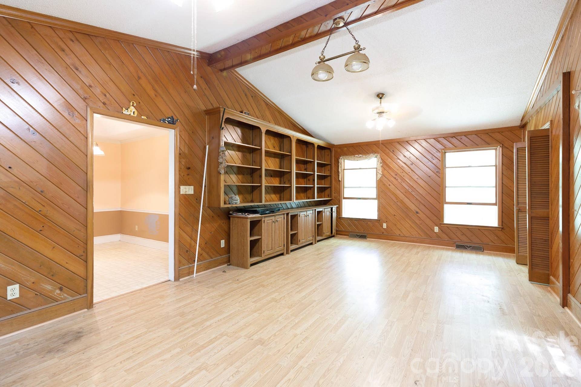 3550 Tree Line Drive, Rock Hill, SC 29732 Built-in Shelving in Great Room