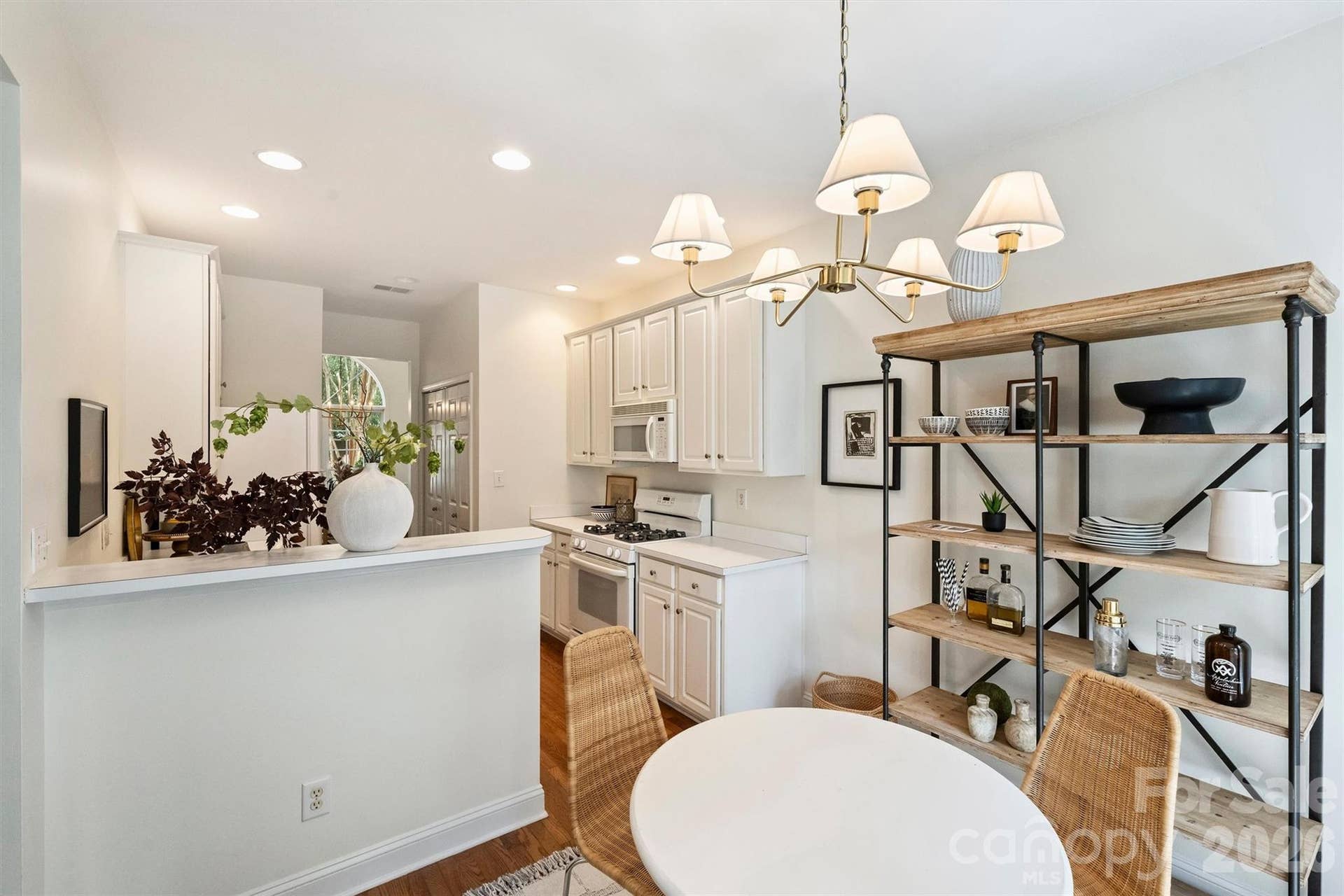 1912 Dearmon Drive, Charlotte, NC 28205