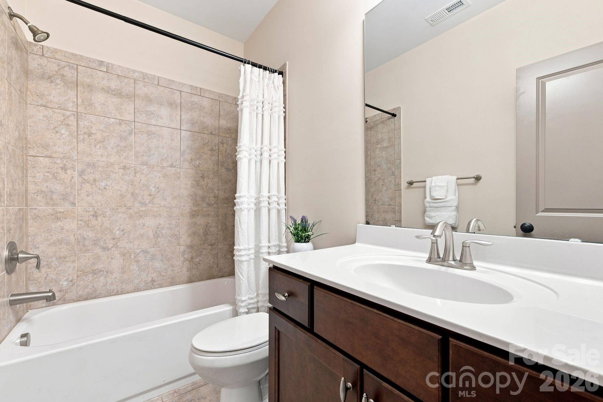 2111 Tatton Hall Road, Fort Mill, SC 29715 2111 Tatton Hall Road, Fort Mill, SC 29715