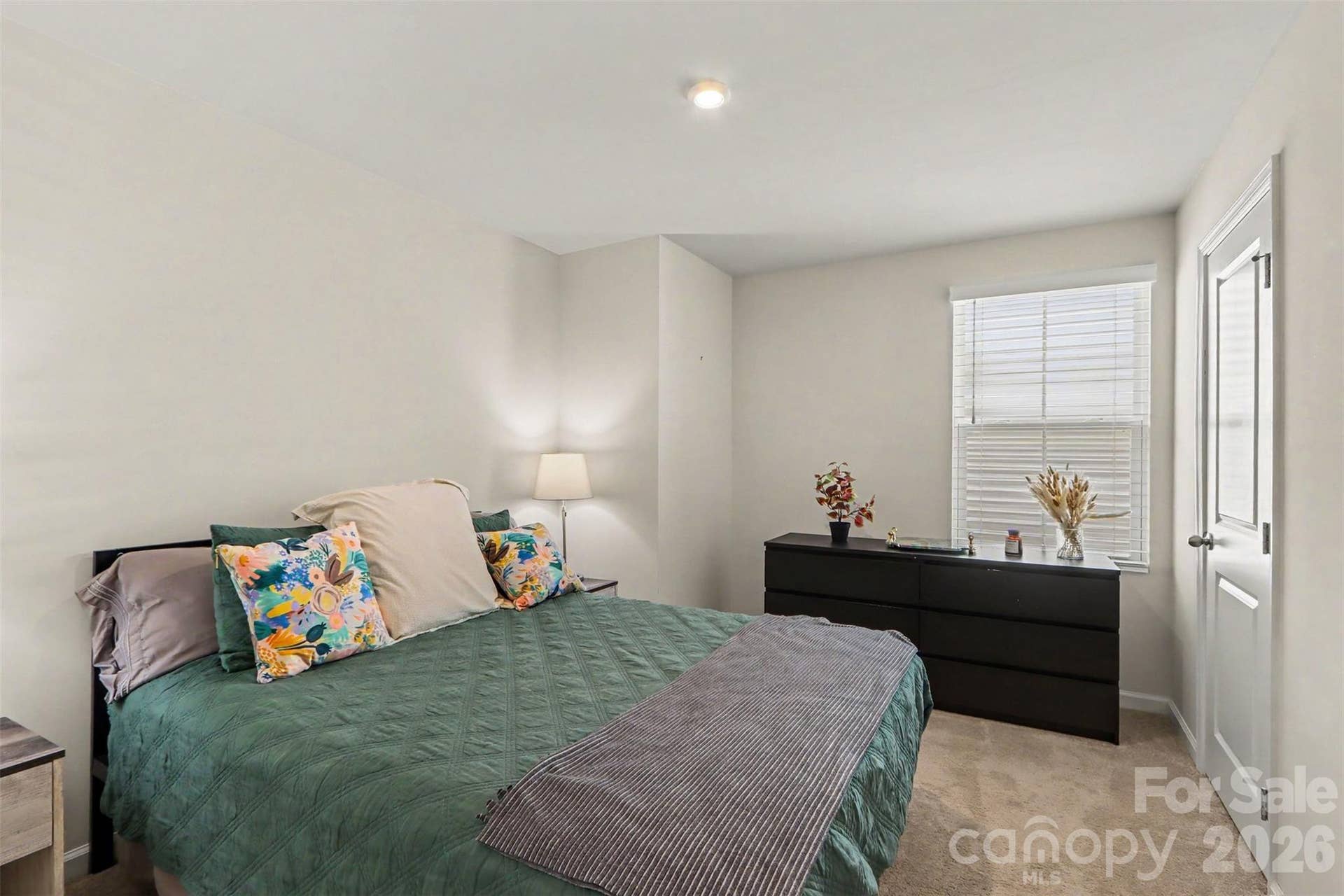 5116 Downhaul Drive, Charlotte, NC 28269 5116 Downhaul Drive, Charlotte, NC 28269