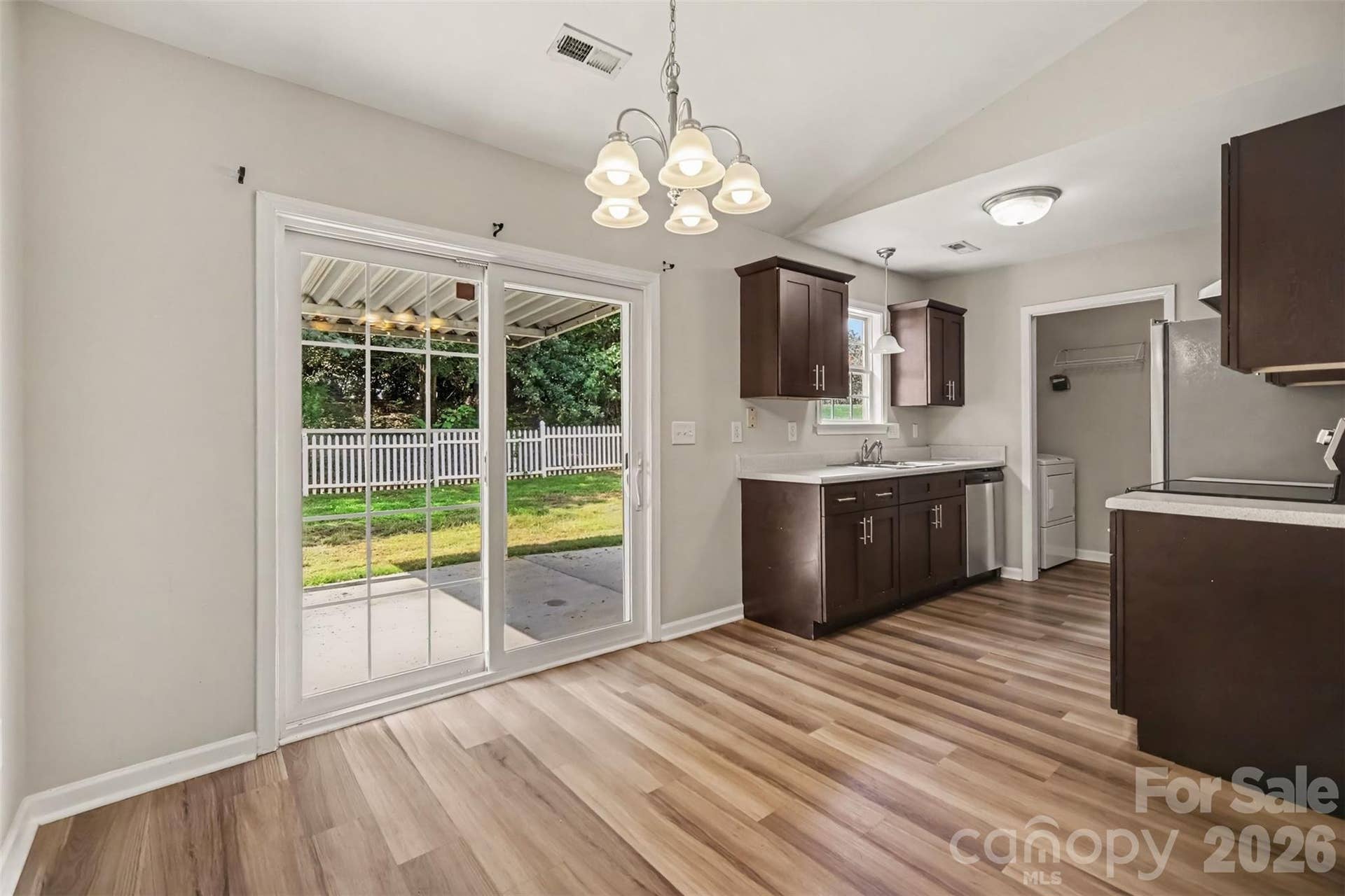 1356 Copper Creek Lane, Fort Mill, SC 29715 Dining into kitchen