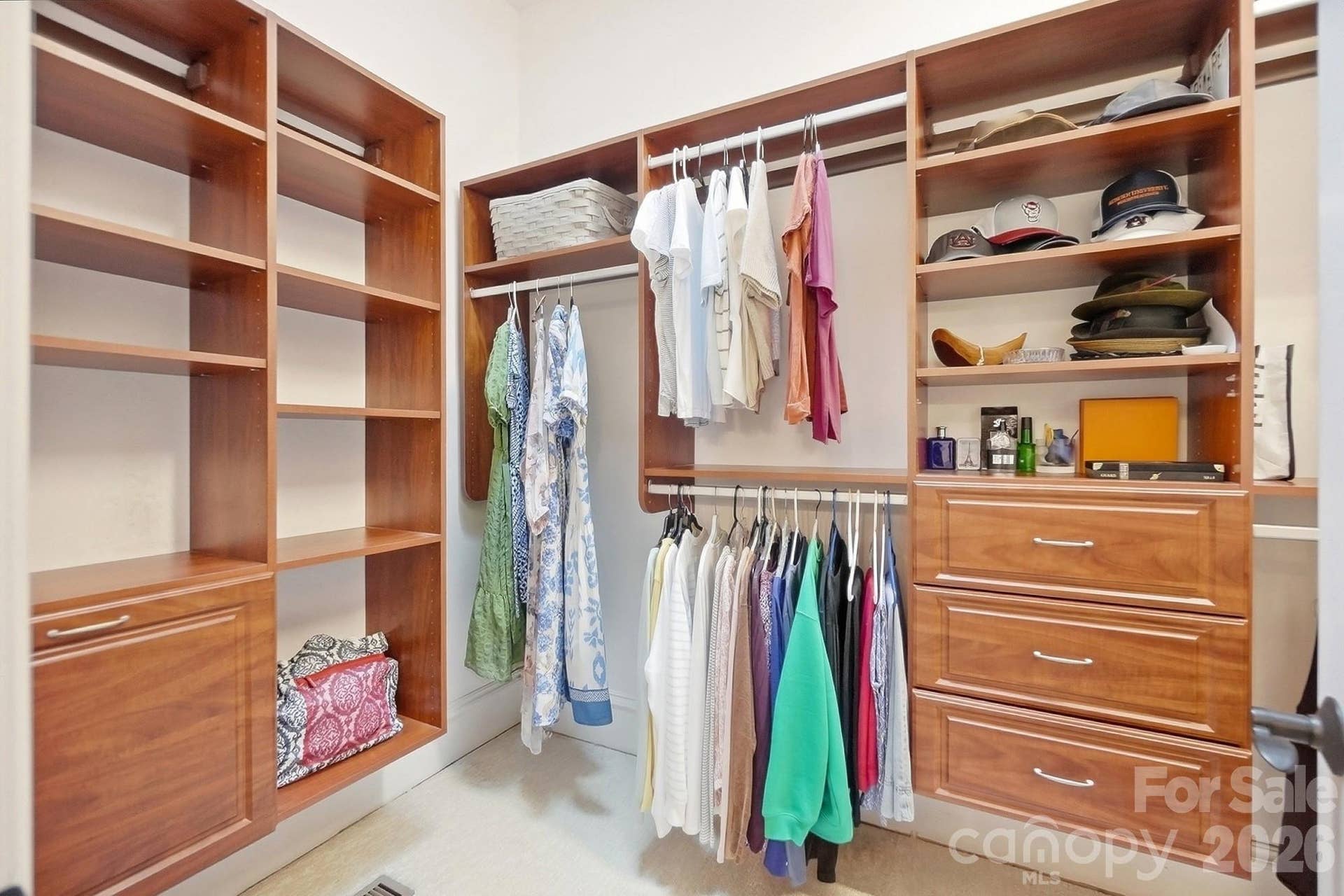 Custom Closet Built-ins