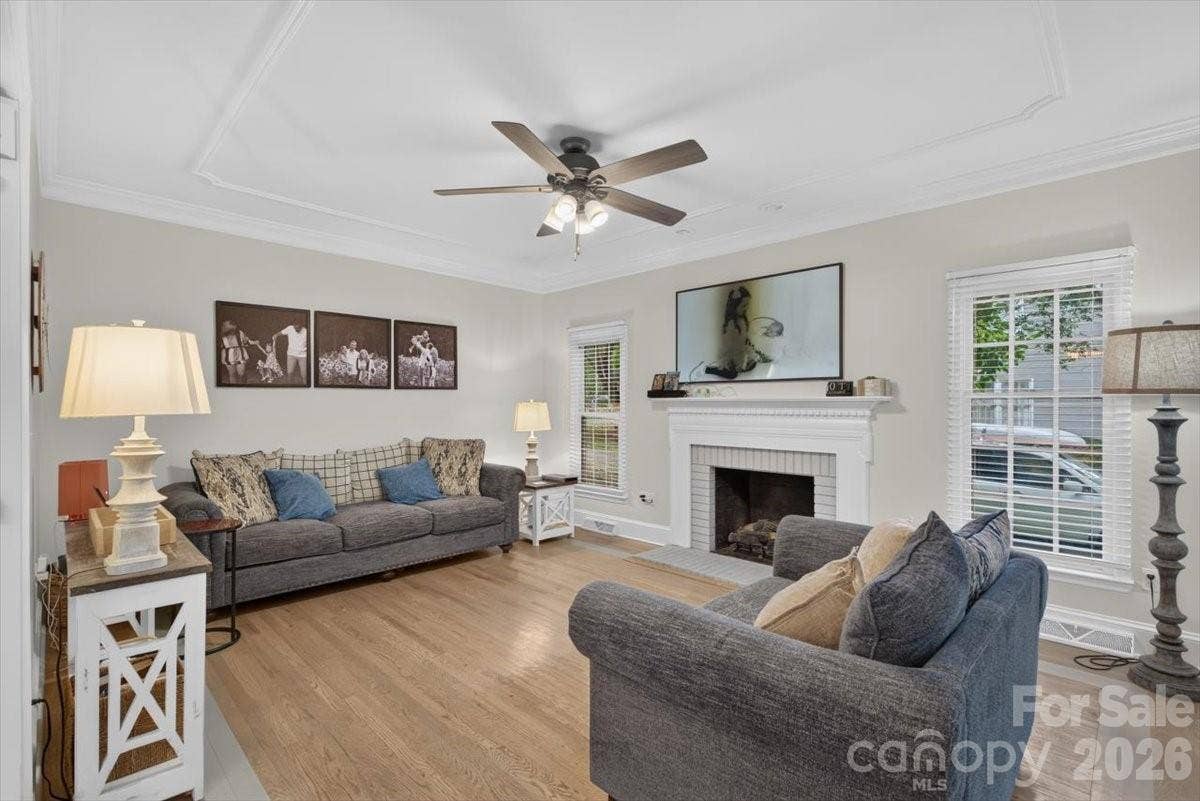 2230 Raven Drive, Rock Hill, SC 29732 2230 Raven Drive, Rock Hill, SC 29732