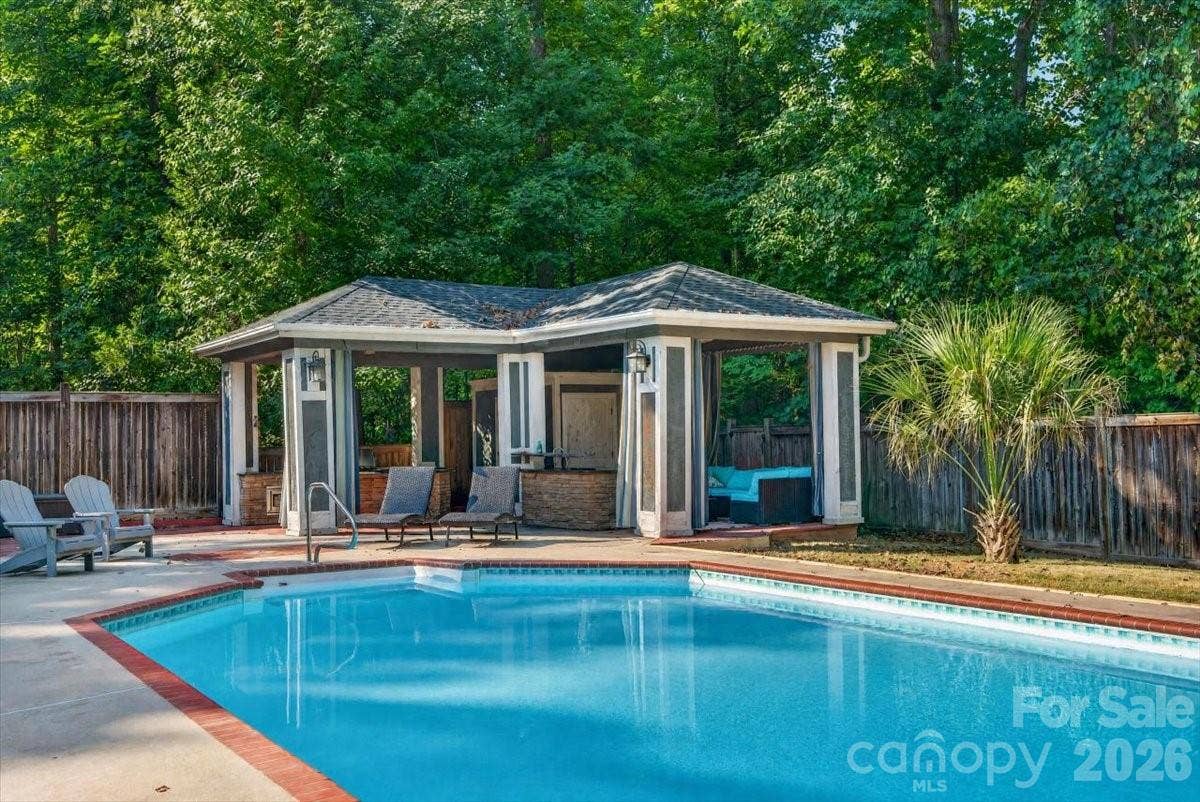2230 Raven Drive, Rock Hill, SC 29732 2230 Raven Drive, Rock Hill, SC 29732