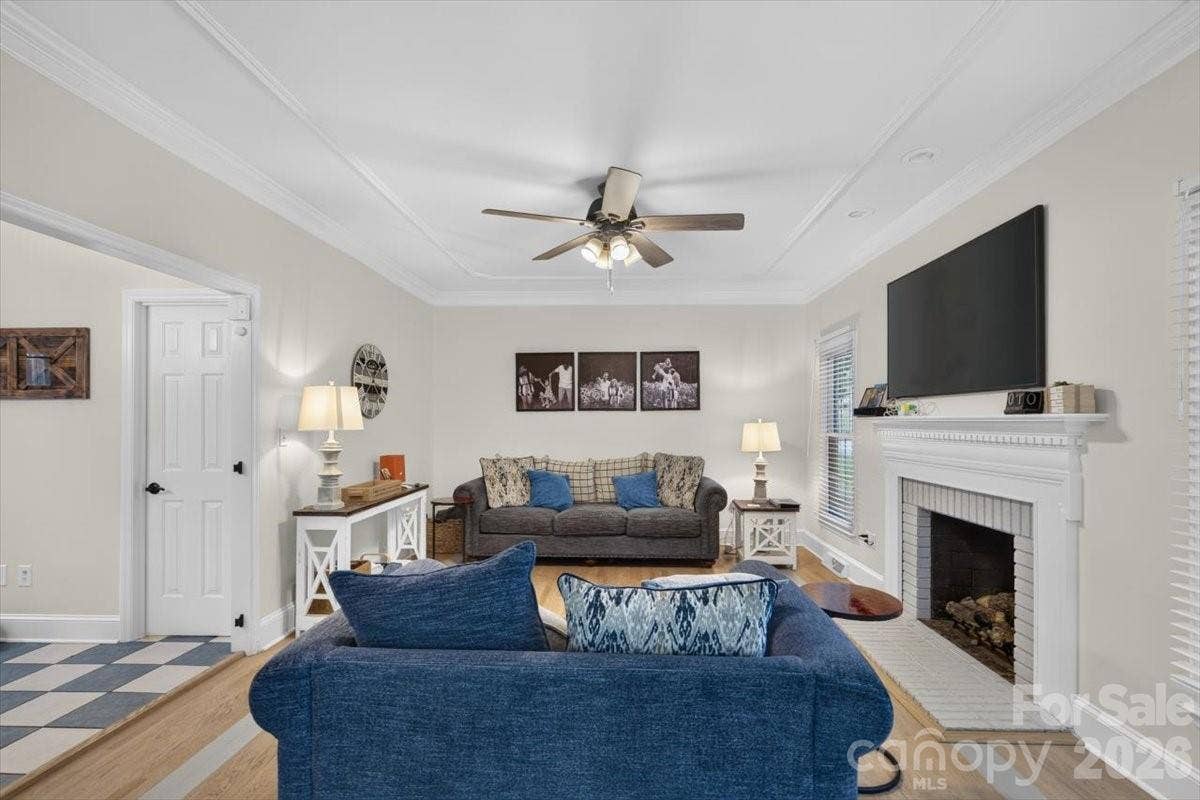 2230 Raven Drive, Rock Hill, SC 29732 2230 Raven Drive, Rock Hill, SC 29732